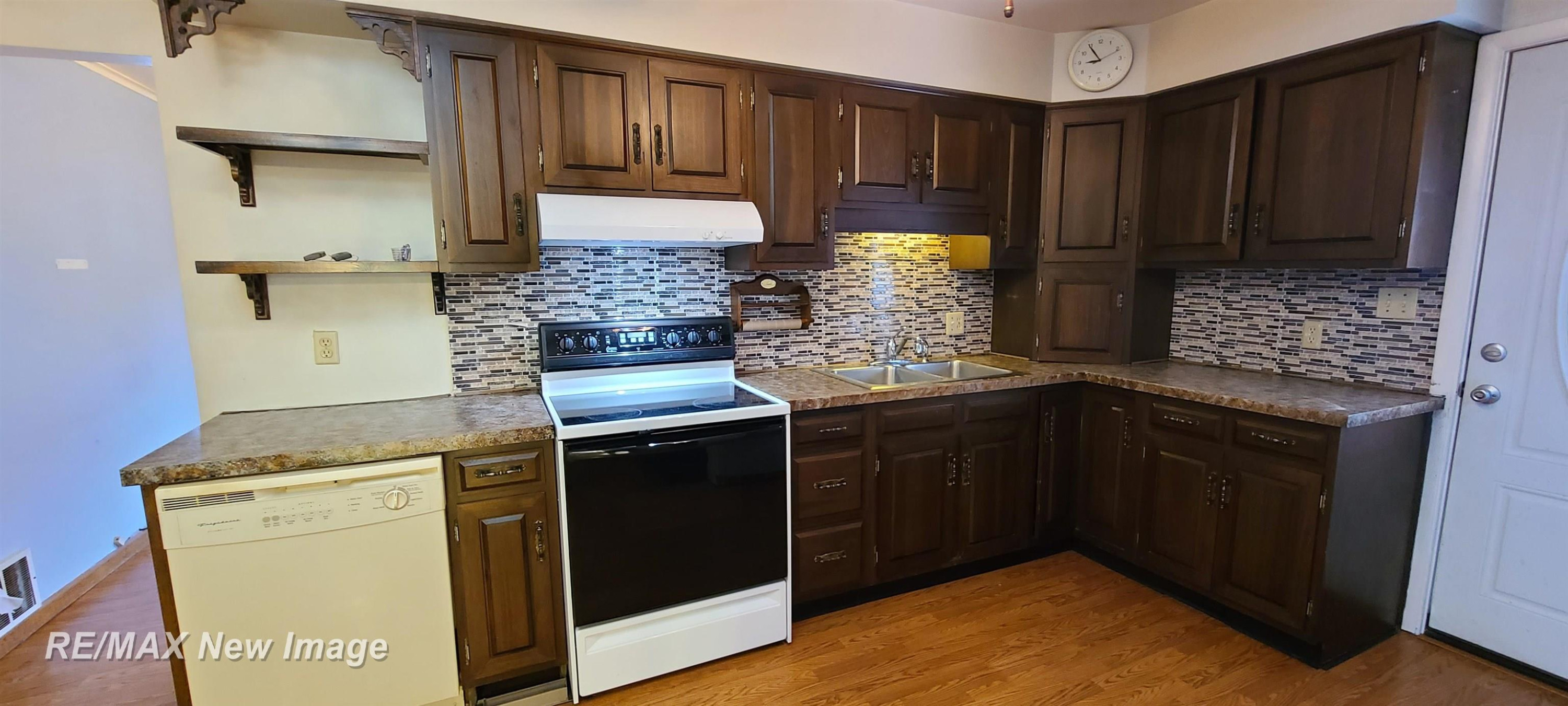 840 W Belle Avenue, Saint Charles, MI 48655 — Photo 4