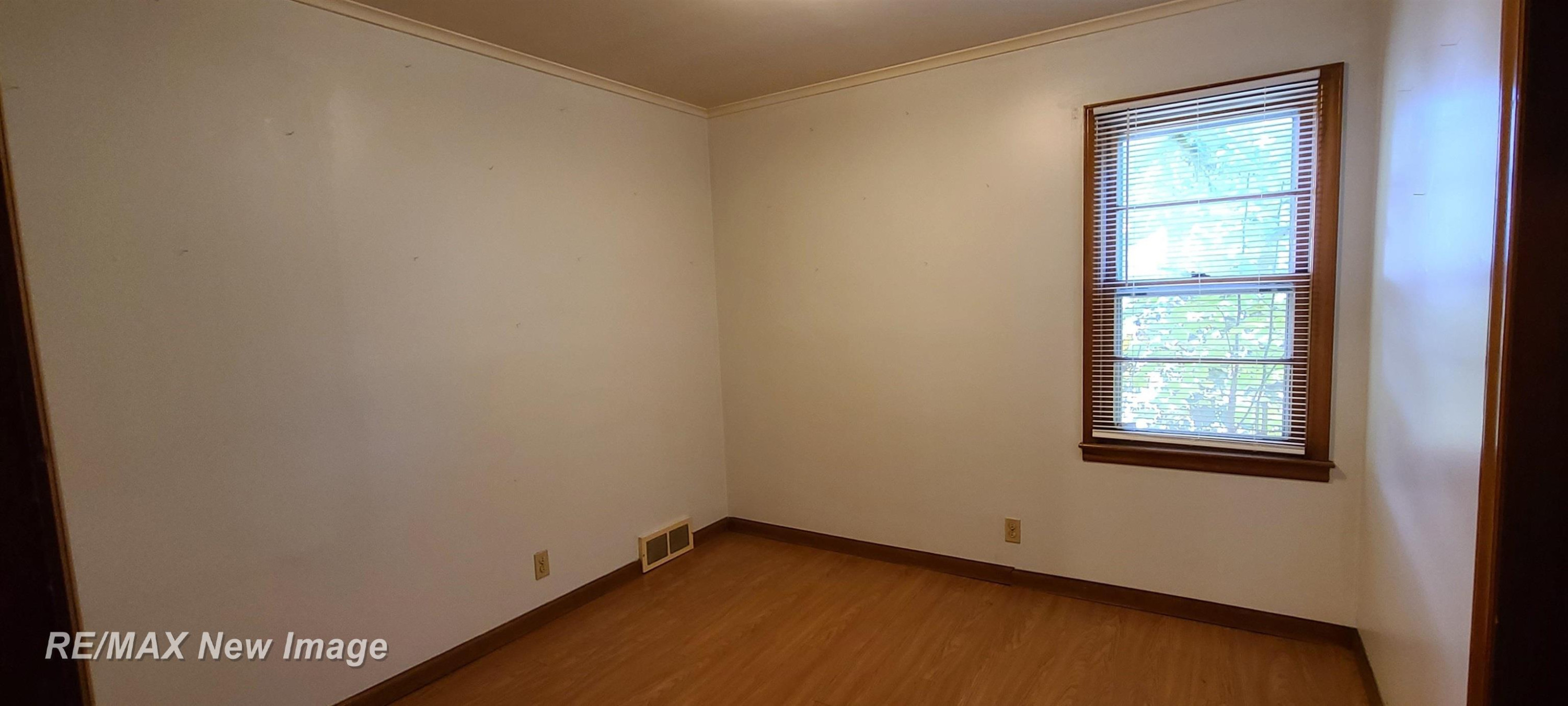 840 W Belle Avenue, Saint Charles, MI 48655 — Photo 9