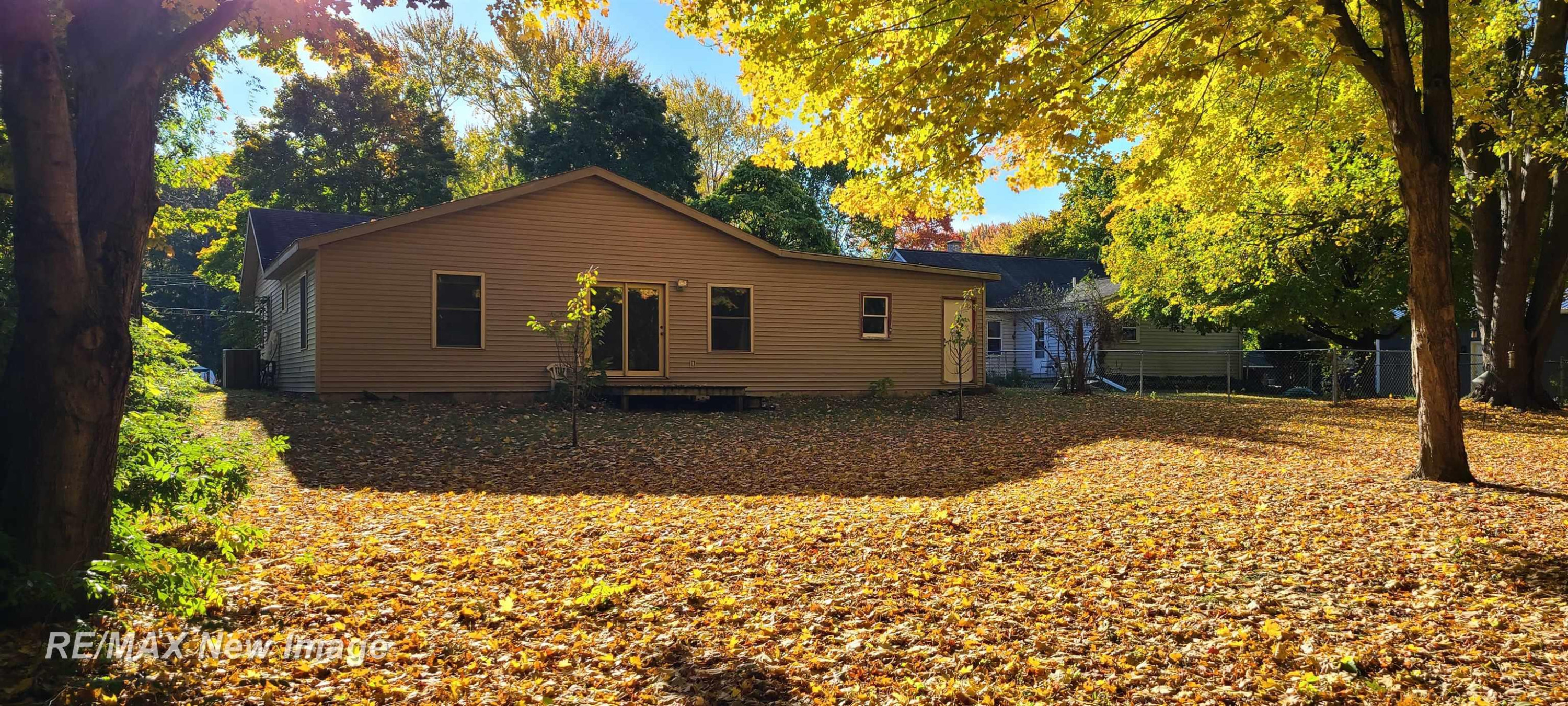840 W Belle Avenue, Saint Charles, MI 48655 — Photo 16