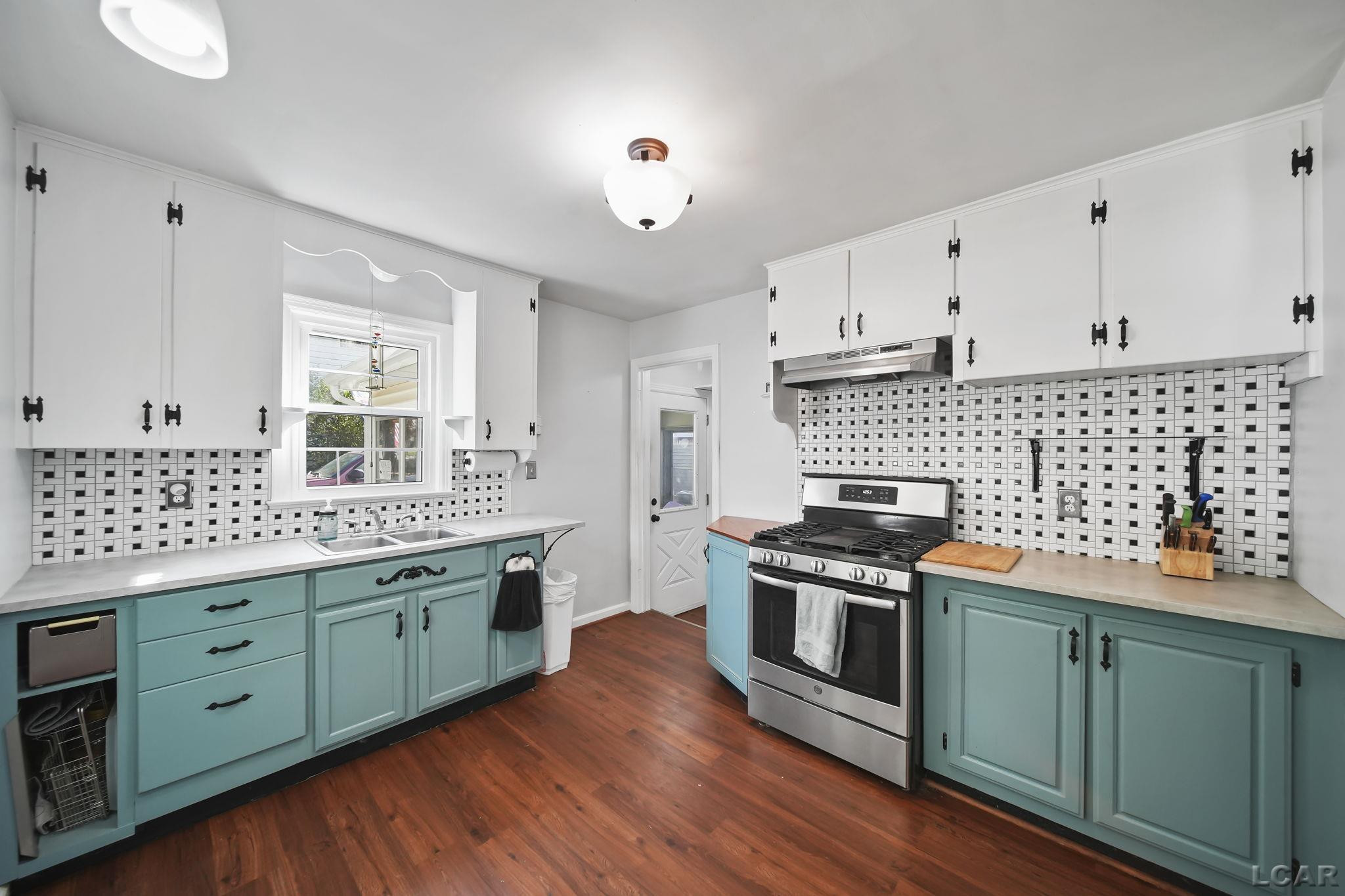 9859 Stoddard, Adrian, MI 49221 — Photo 10