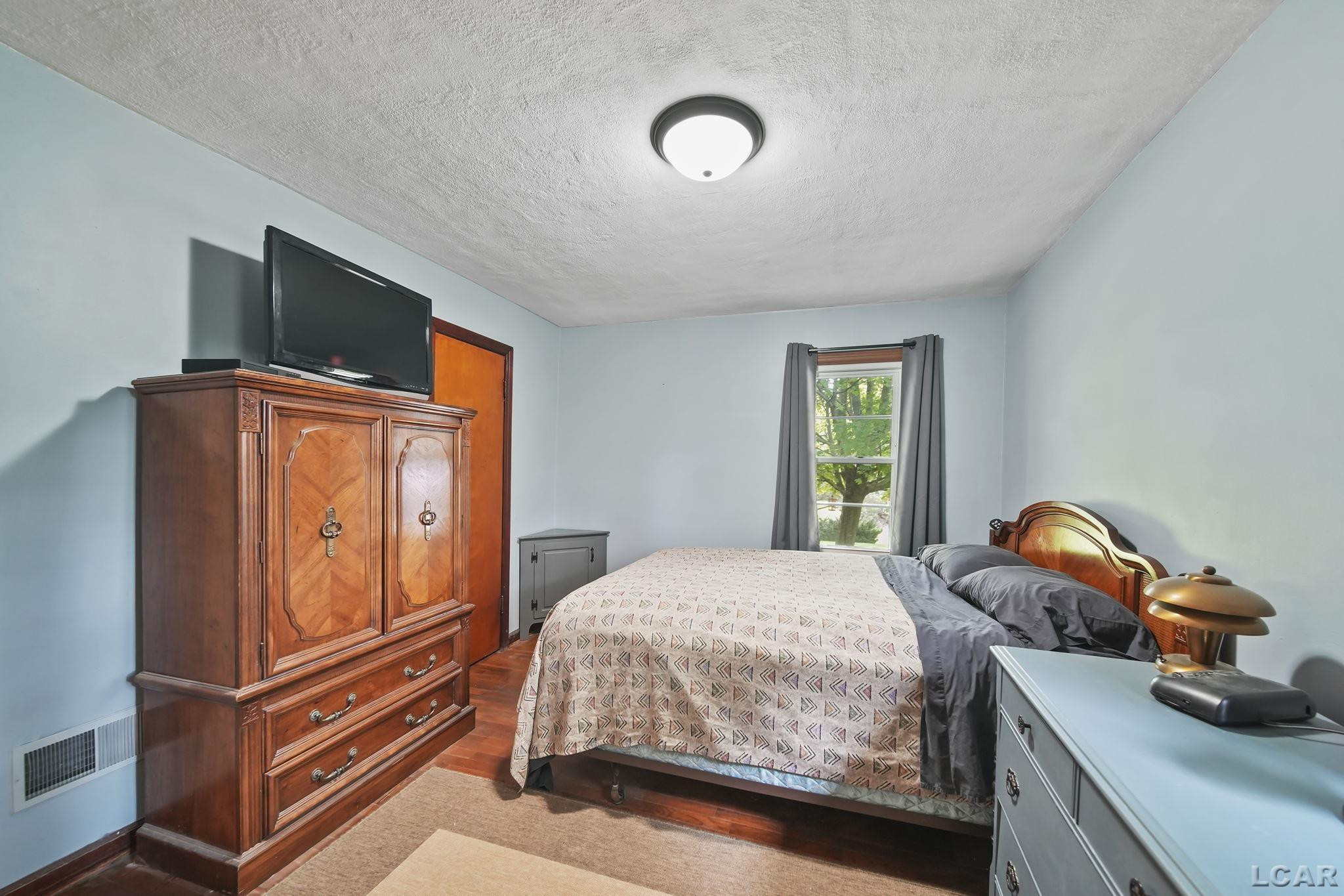9859 Stoddard, Adrian, MI 49221 — Photo 13