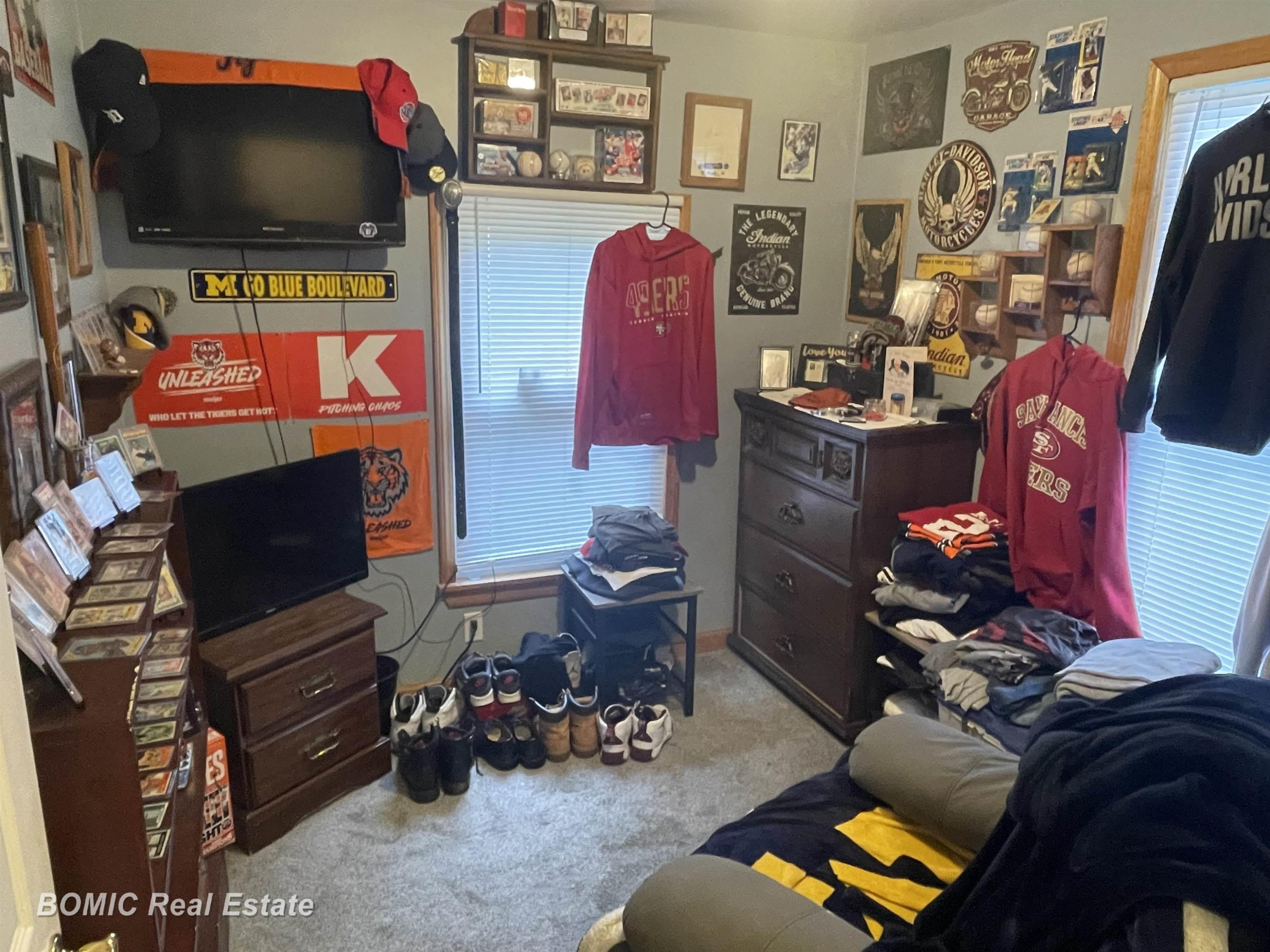 1085 W Moore Road, Saginaw, MI 48601 — Photo 7