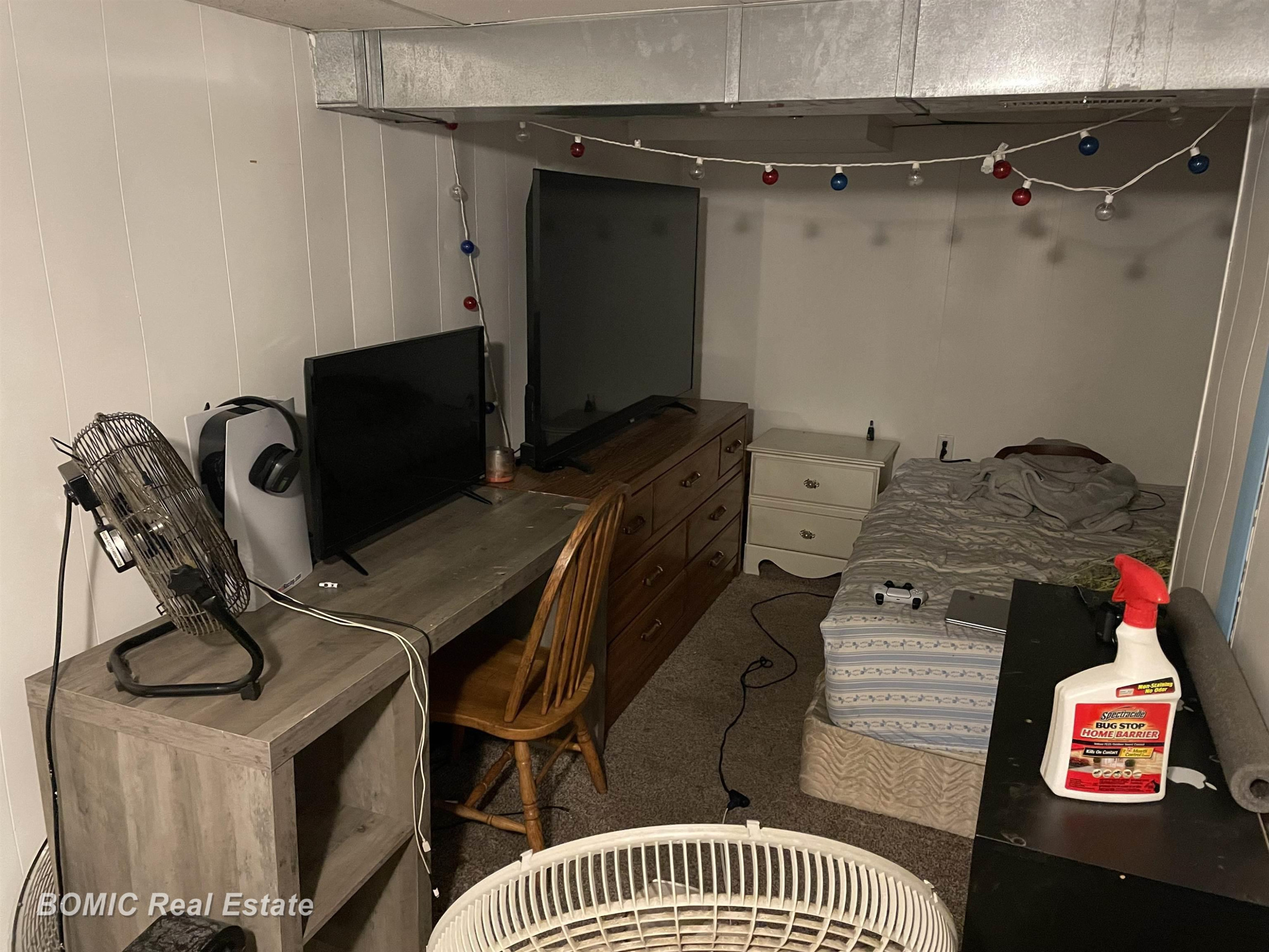 1085 W Moore Road, Saginaw, MI 48601 — Photo 10