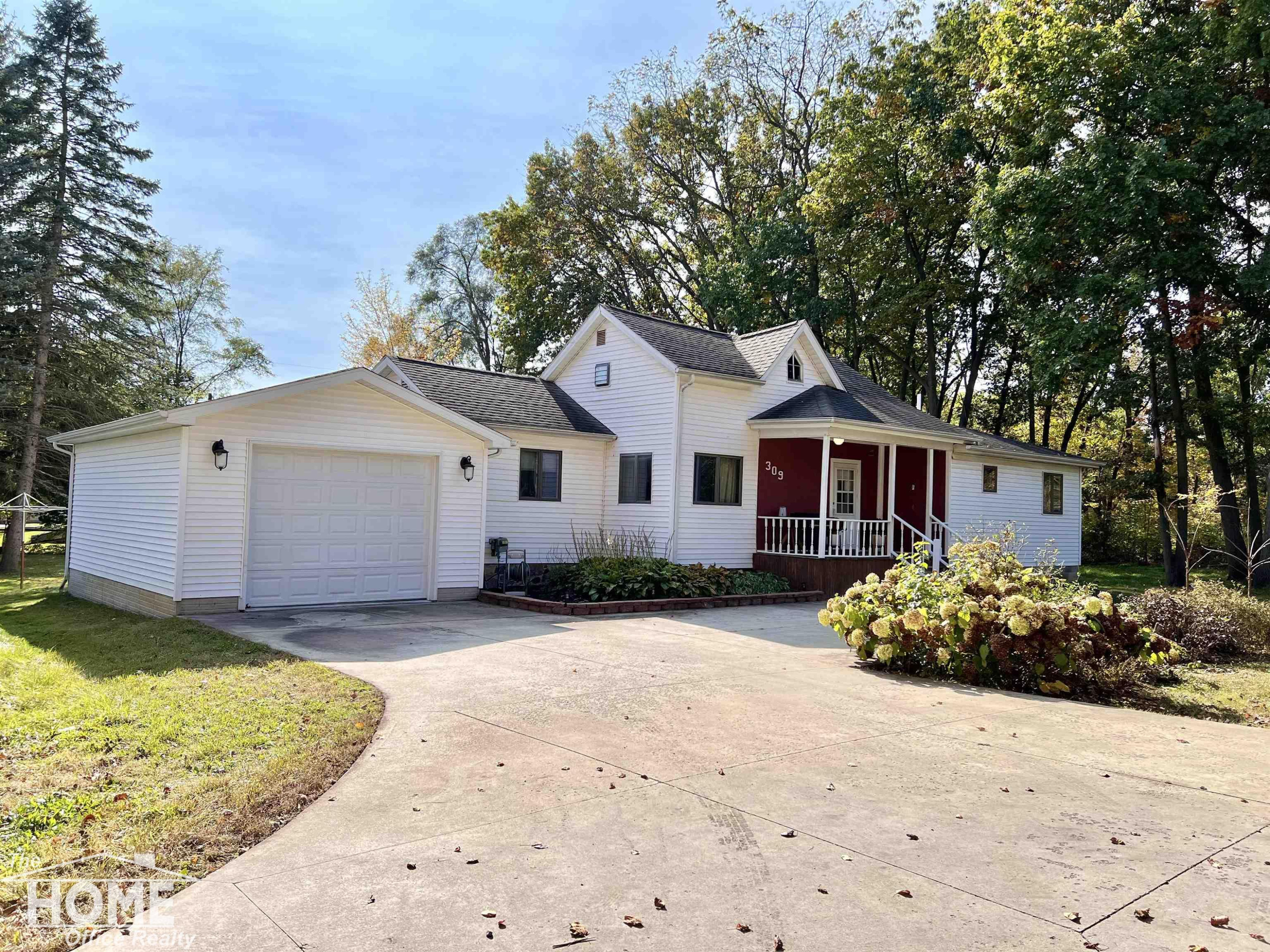 309 W First St, Ovid, MI 48866 — front exterior