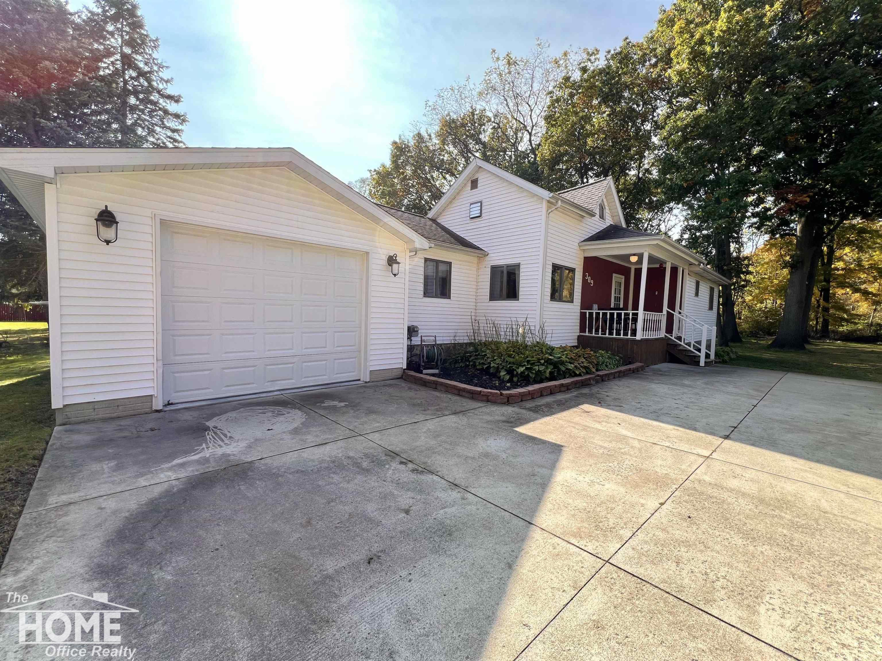 309 W First St, Ovid, MI 48866 — Photo 2