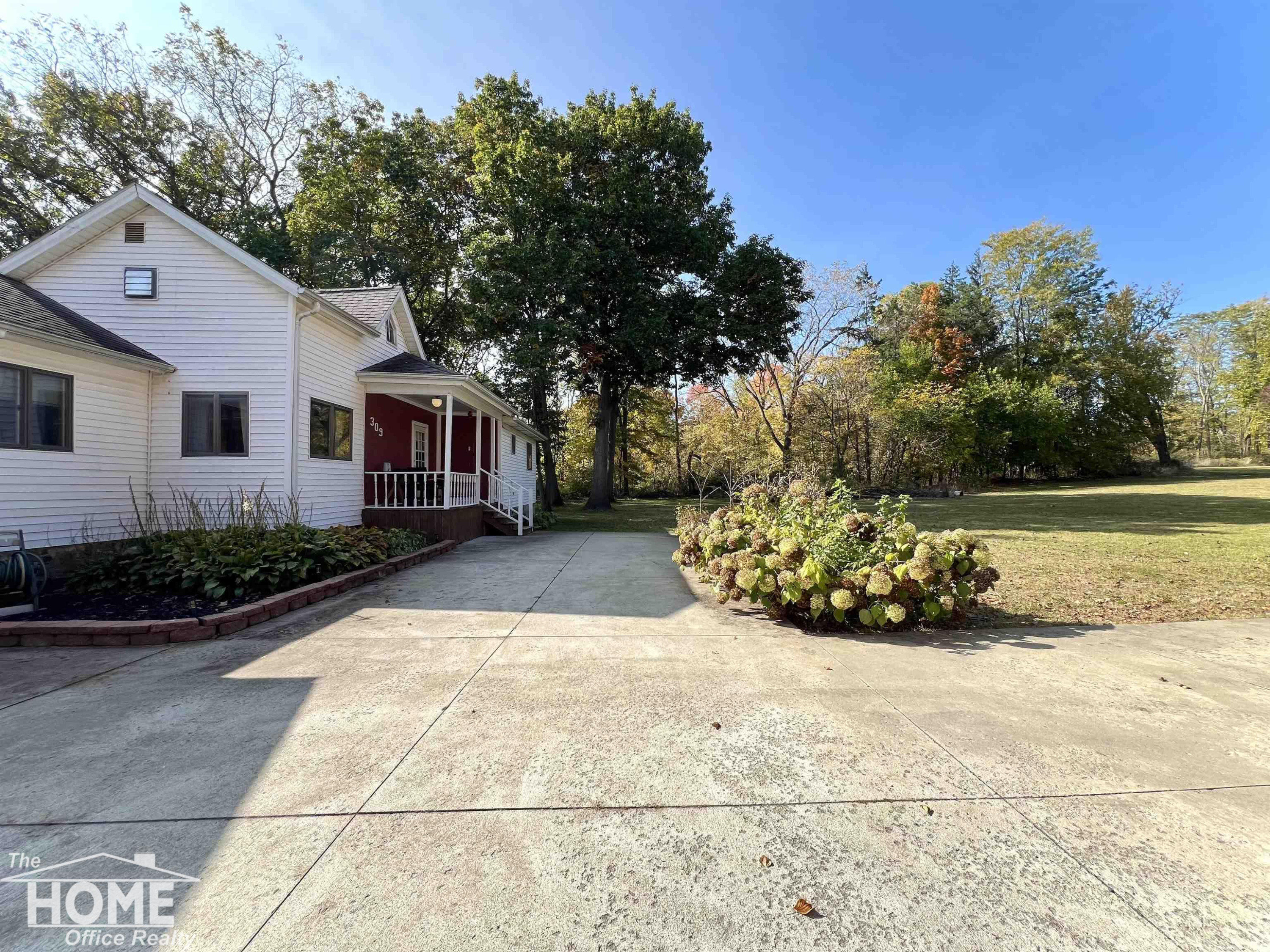 309 W First St, Ovid, MI 48866 — Photo 3