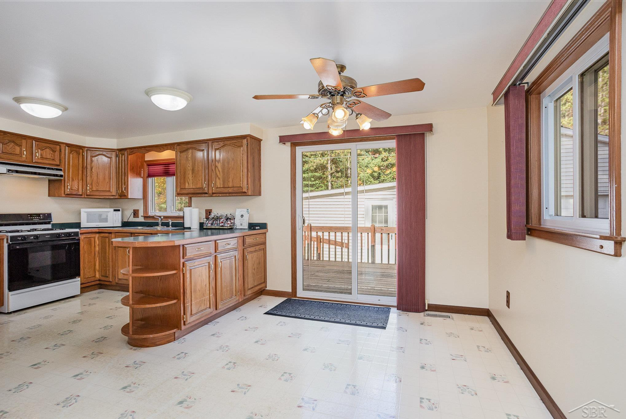 11692 Spencer Road, Saginaw, MI 48609 — Photo 15