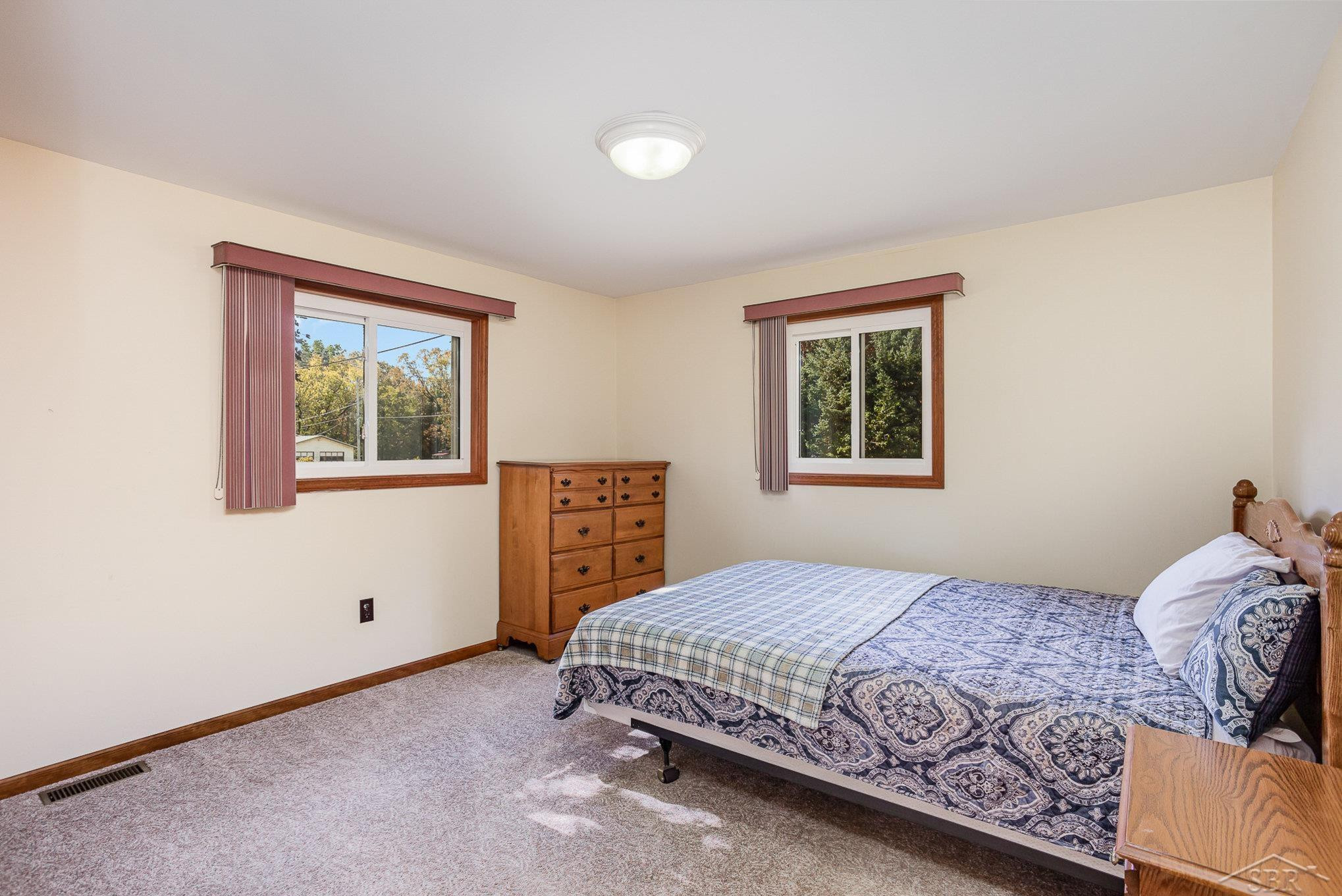 11692 Spencer Road, Saginaw, MI 48609 — Photo 22