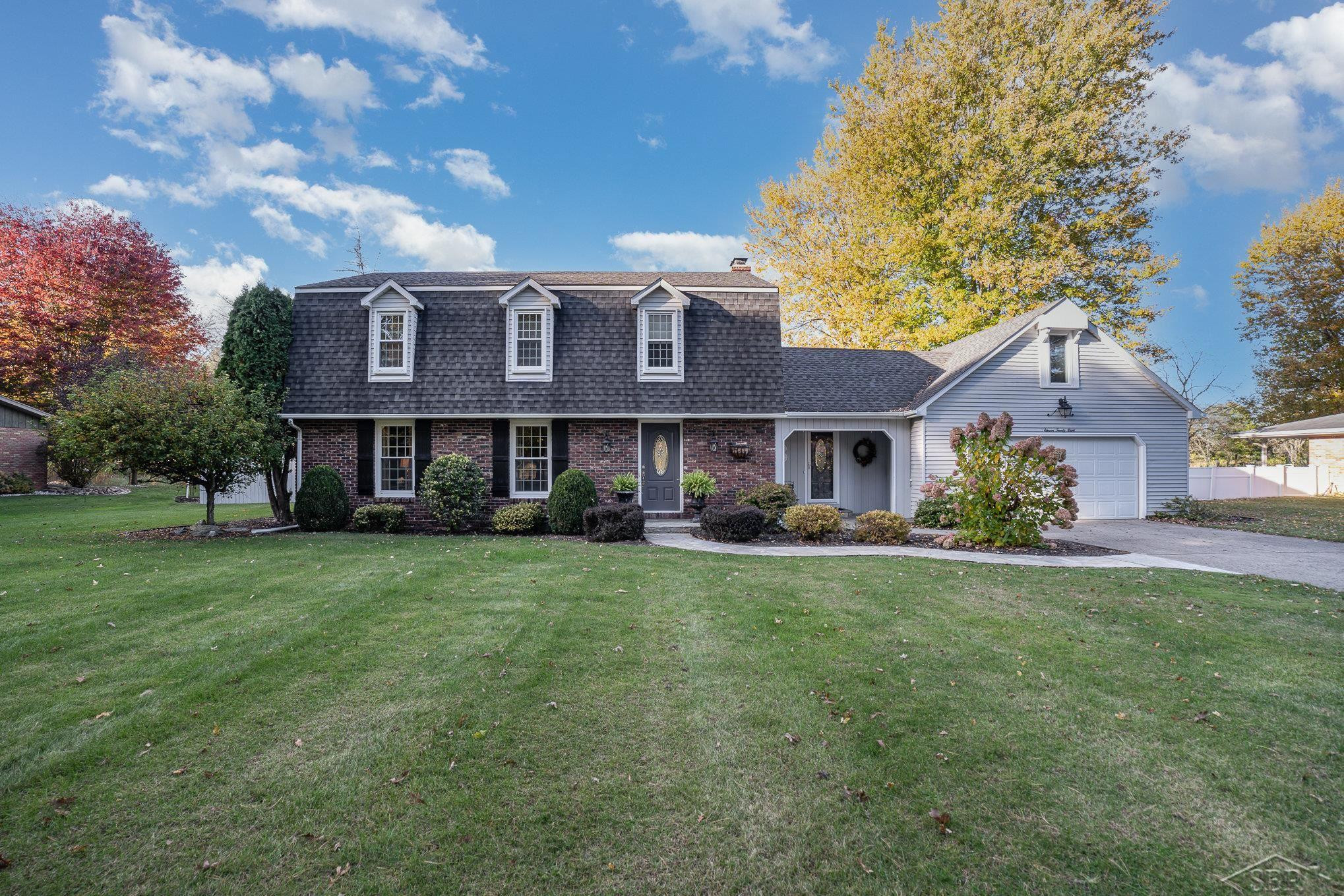 1128 W Walnut Street, Saint Charles, MI 48655 — front exterior