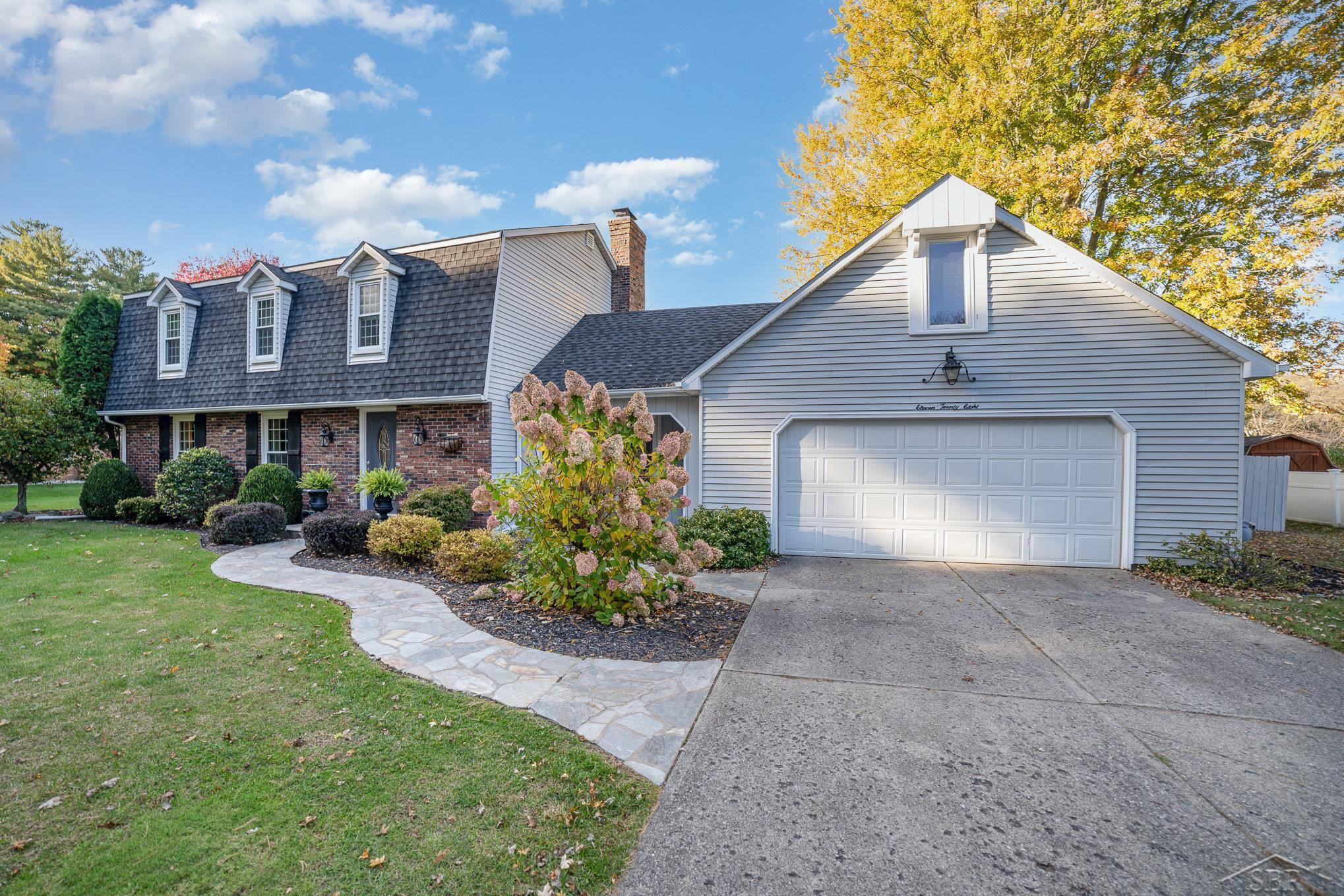 1128 W Walnut Street, Saint Charles, MI 48655 — Photo 2