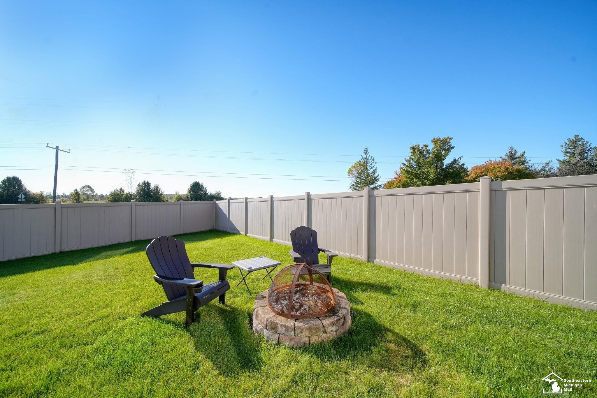 7044 Berwick, Ypsilanti, MI 48197 — Photo 45