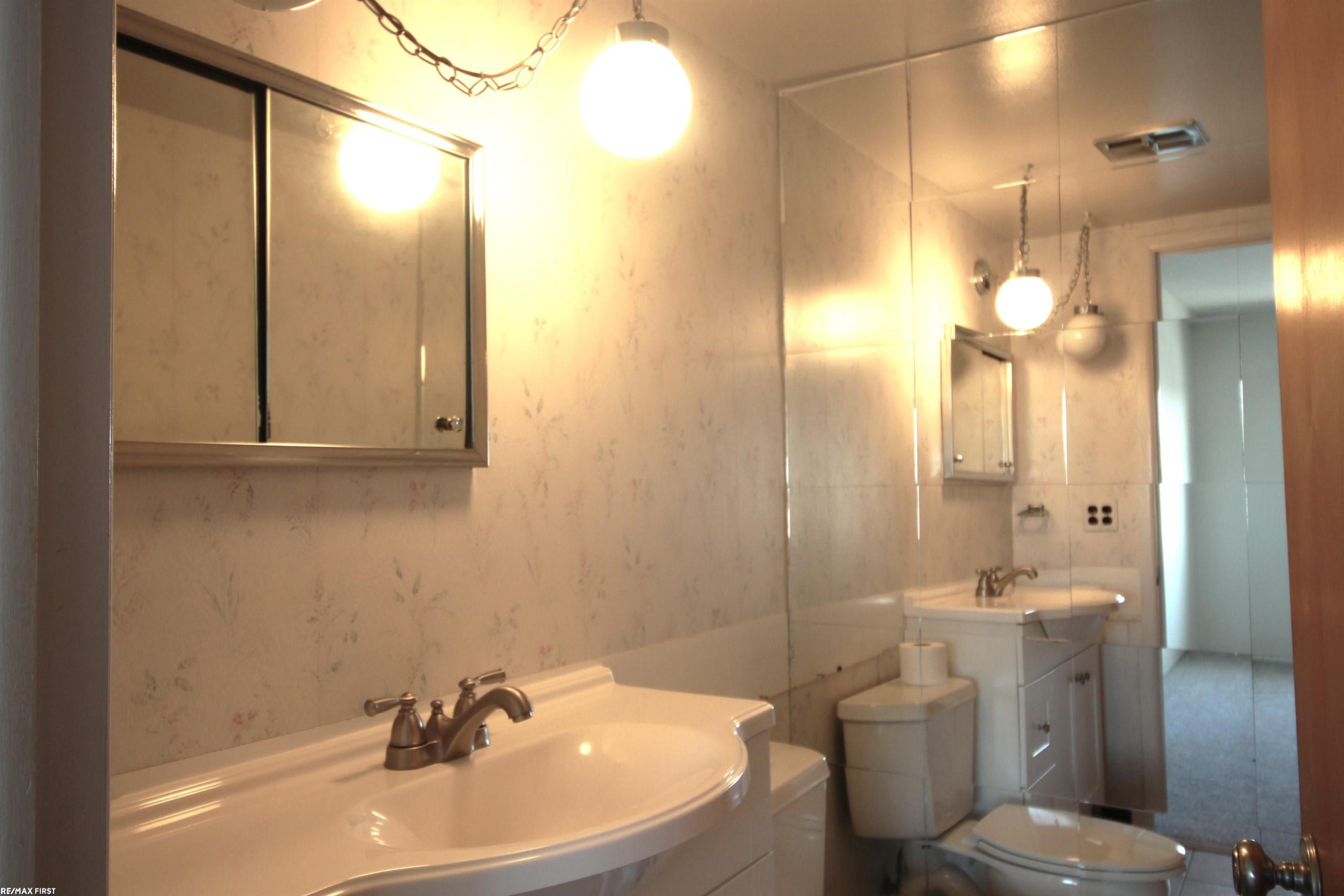 29306 Hoover Road, Warren, MI 48093 — Photo 11