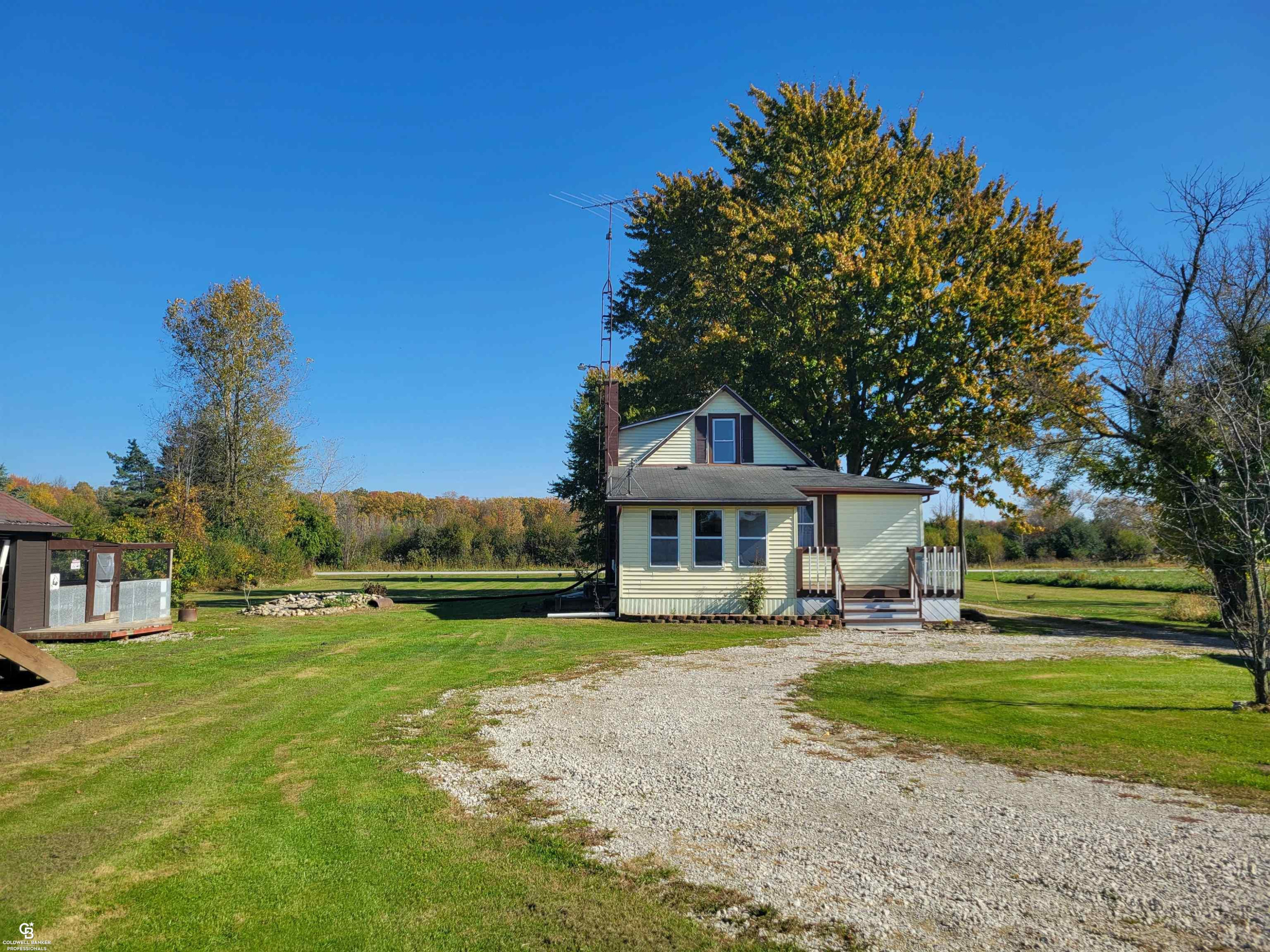 8191 Duquette Road, Yale, MI 48097 — Photo 3