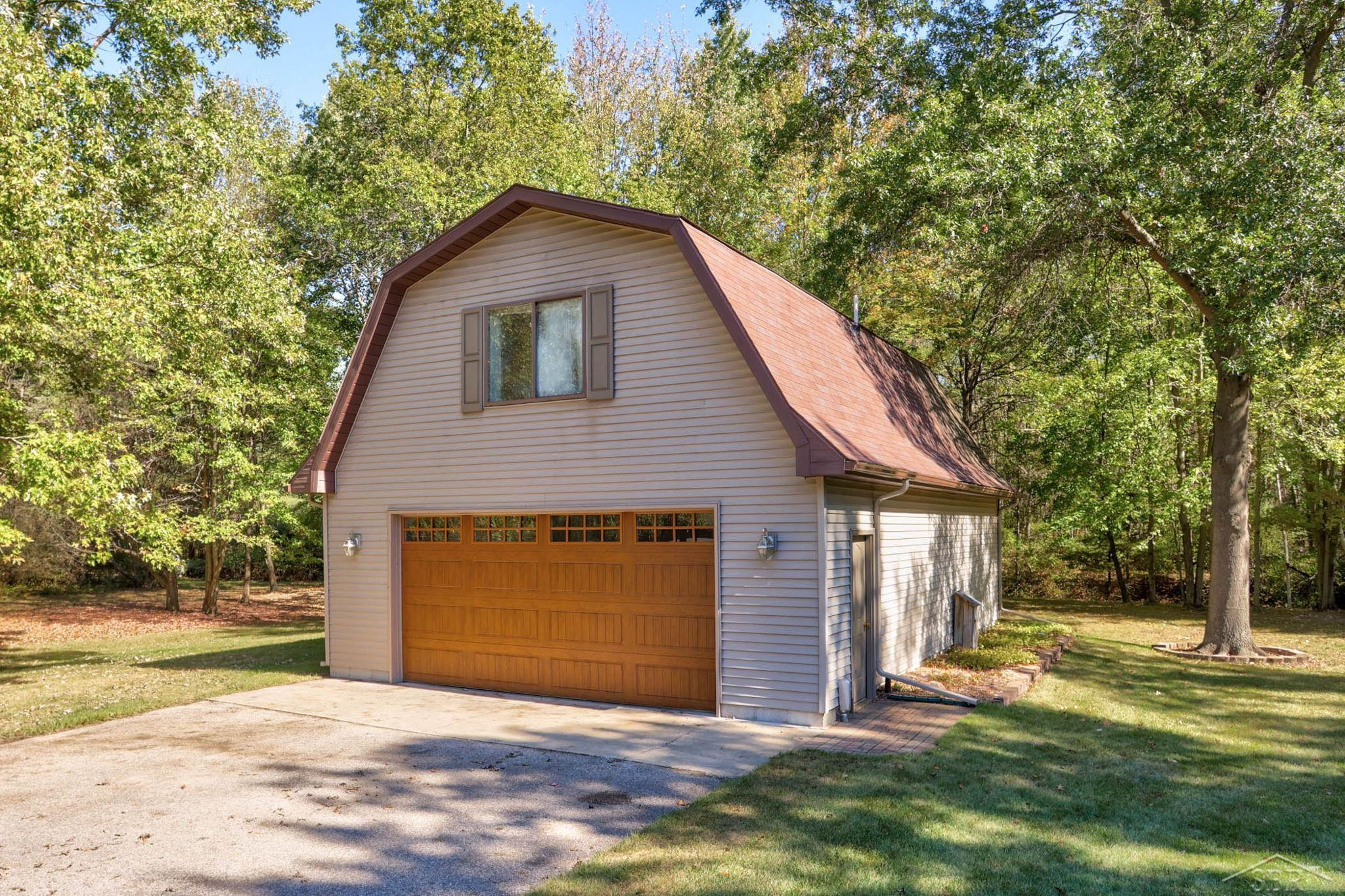 2705 S Fordney Road, Hemlock, MI 48626 — Photo 43