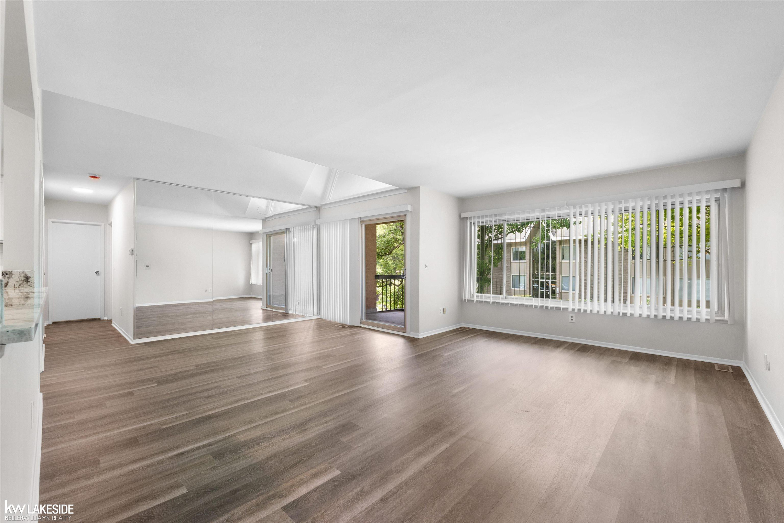 2015 Klingensmith Road, Unit # 77 / Building # 7, MI 48302 — Photo 9