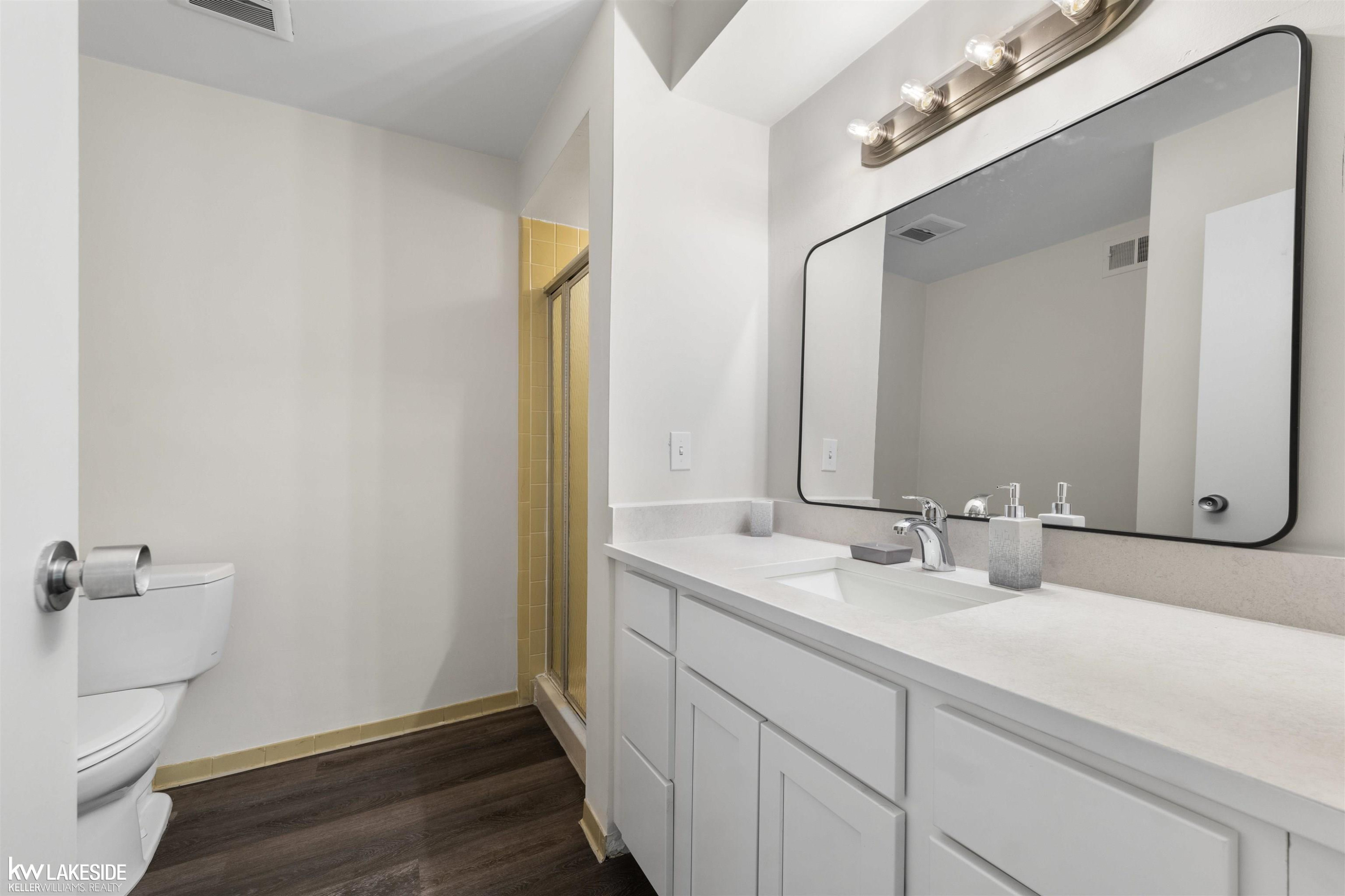 2015 Klingensmith Road, Unit # 77 / Building # 7, MI 48302 — Photo 13