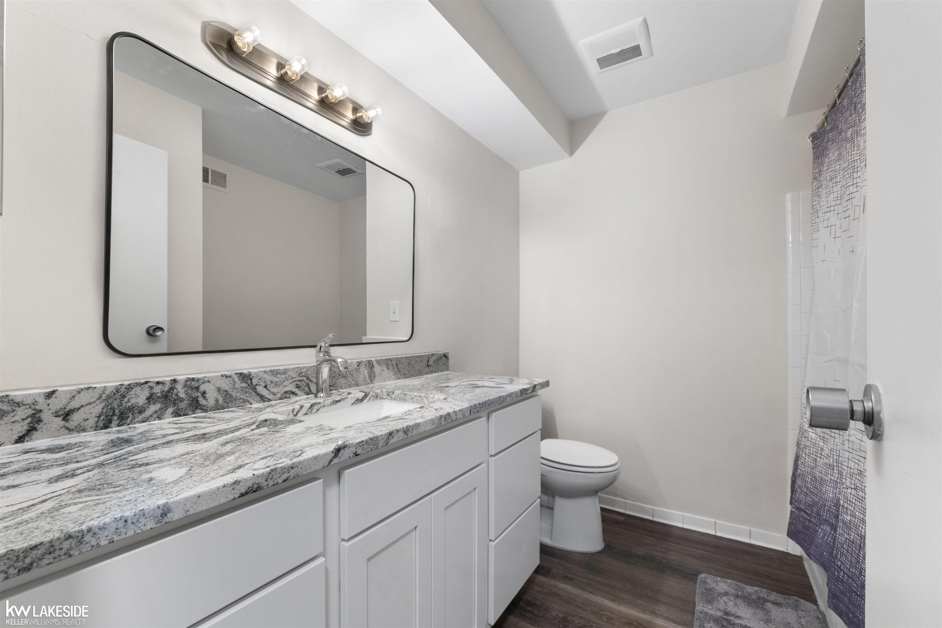 2015 Klingensmith Road, Unit # 77 / Building # 7, MI 48302 — Photo 15