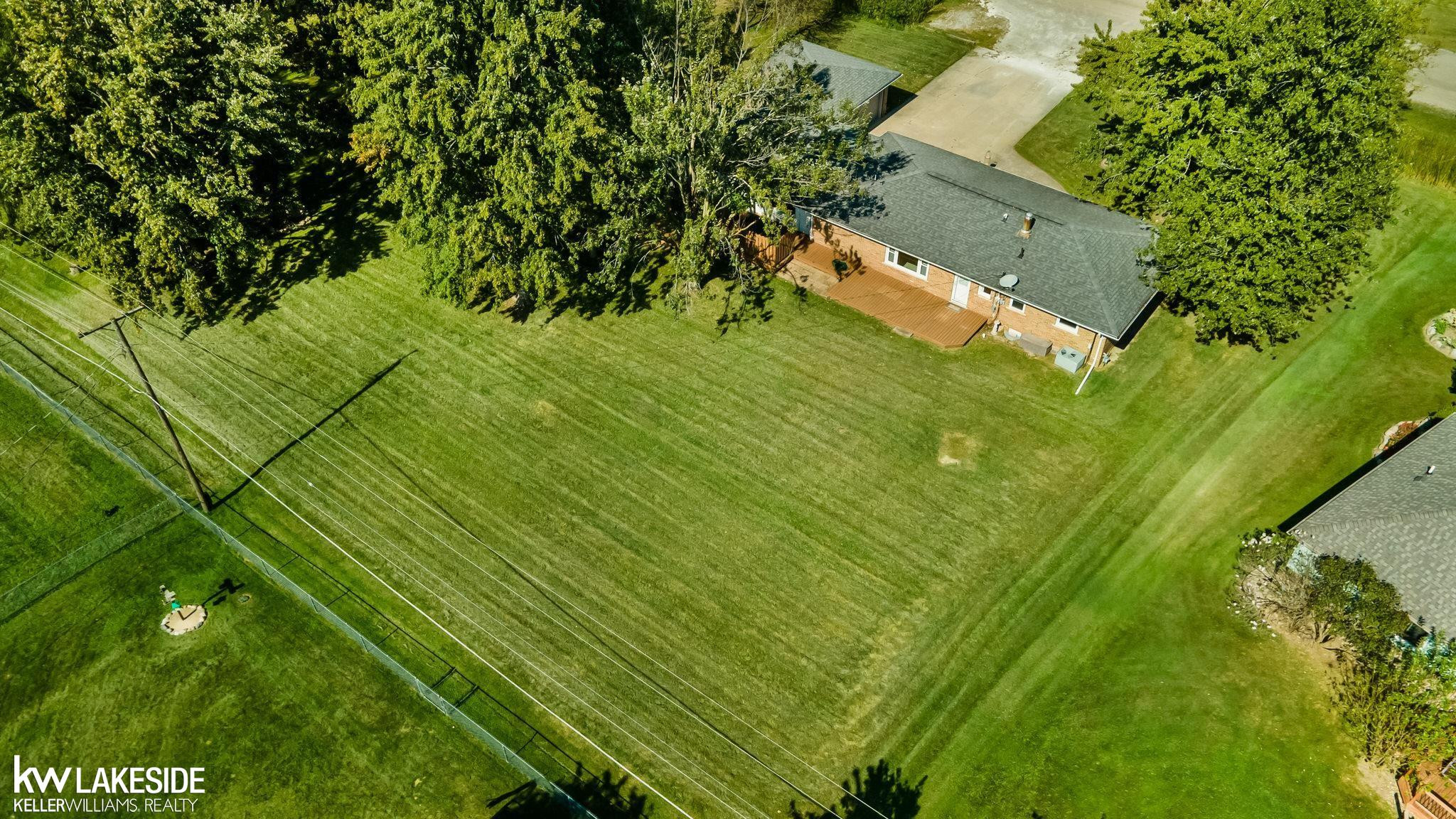 62627 Indian Trail Street, MI — Photo 36