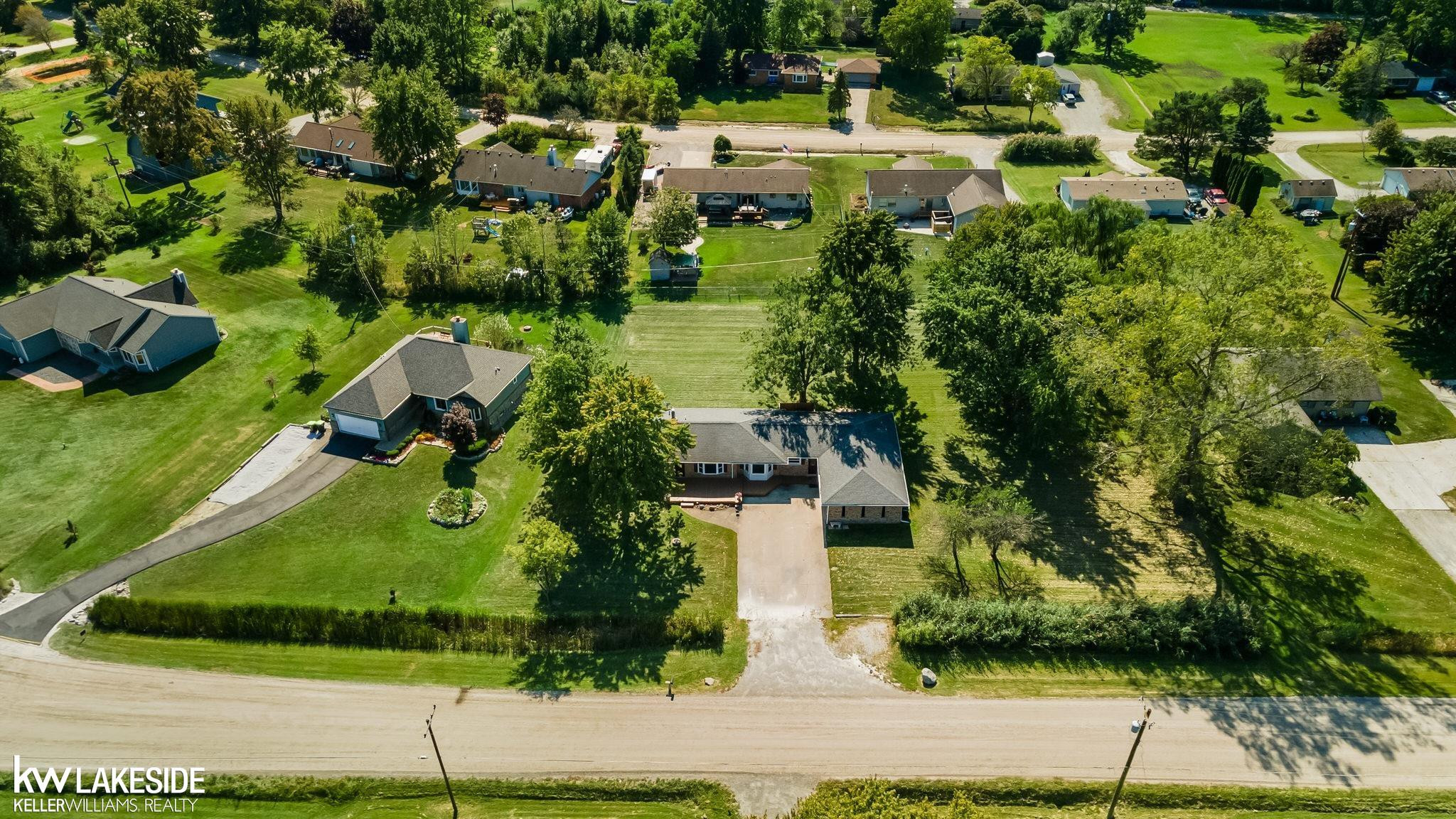 62627 Indian Trail Street, MI — Photo 38
