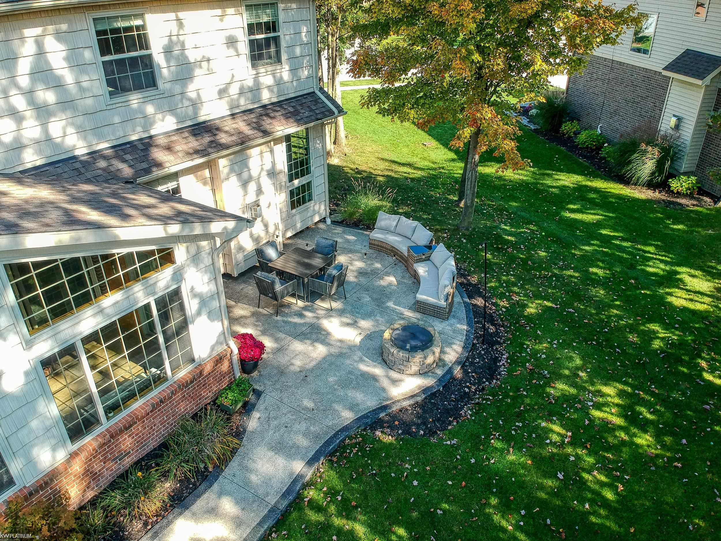3405 Round Tree Street, MI — Photo 4