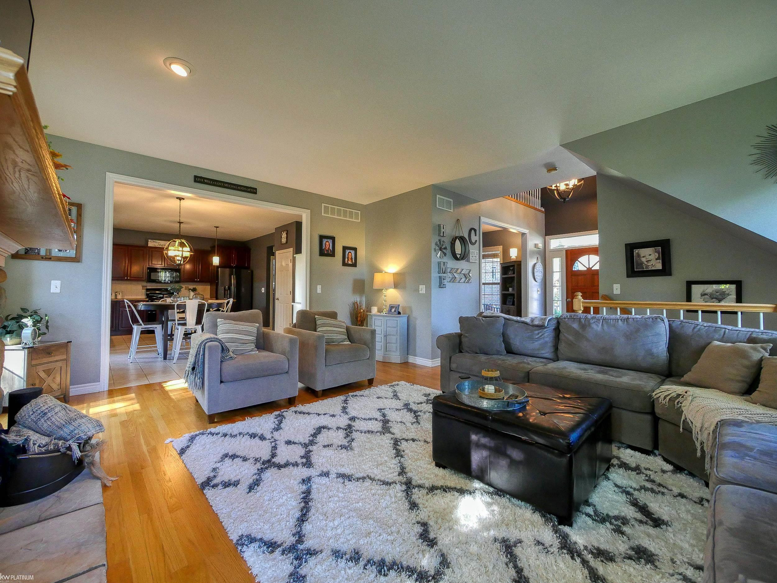 3405 Round Tree Street, MI — Photo 8