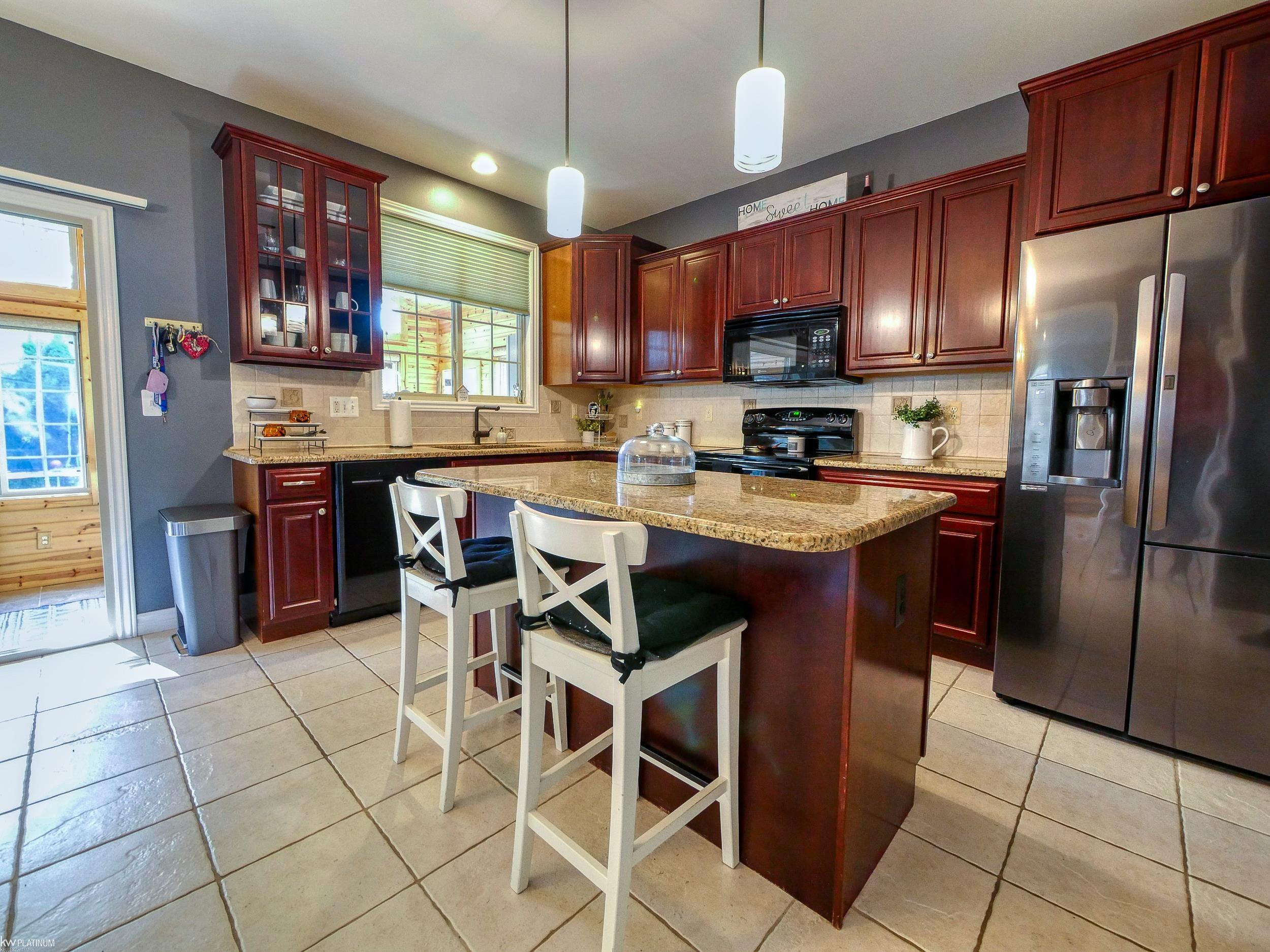 3405 Round Tree Street, MI — Photo 13