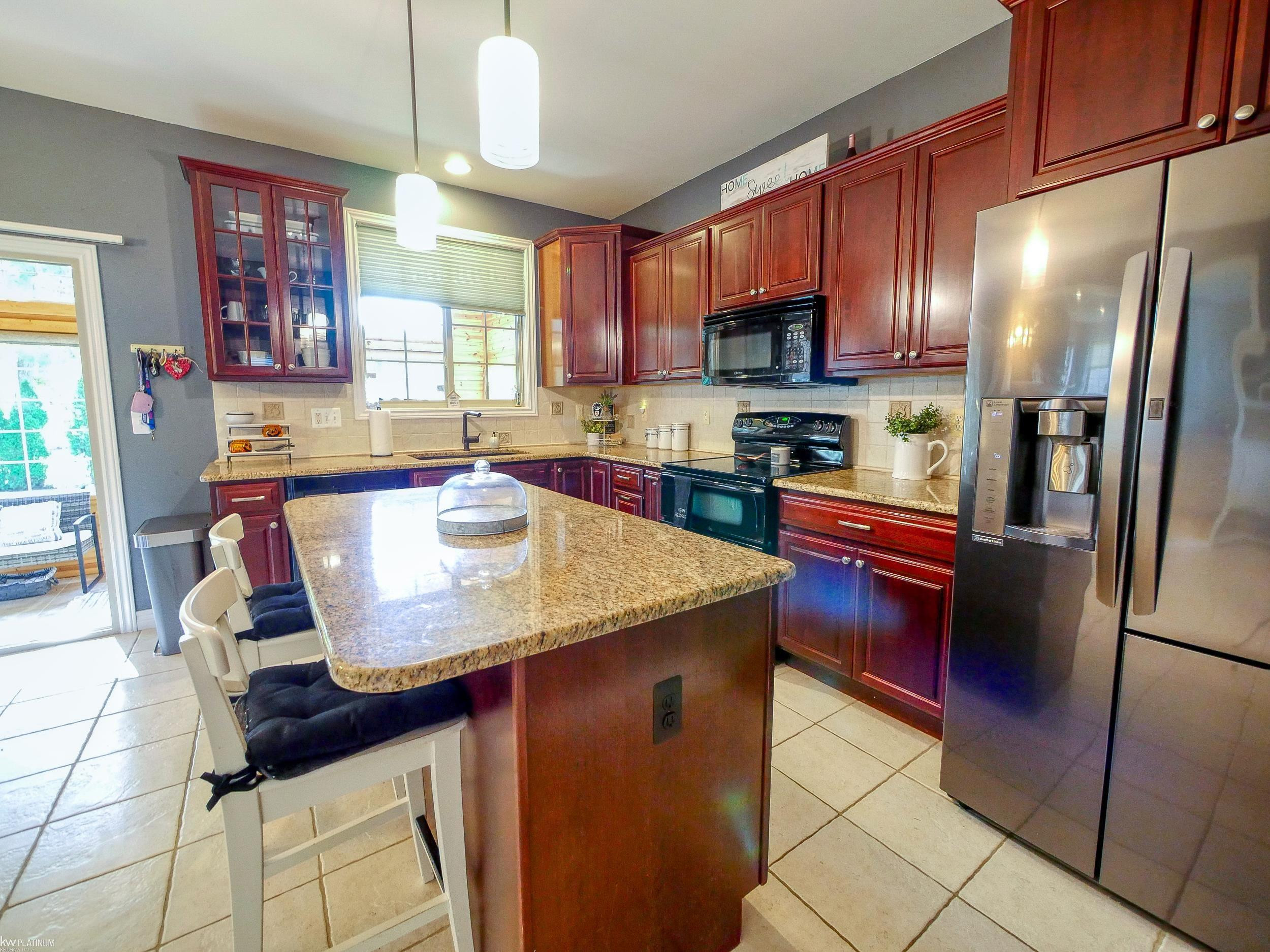 3405 Round Tree Street, MI — Photo 14