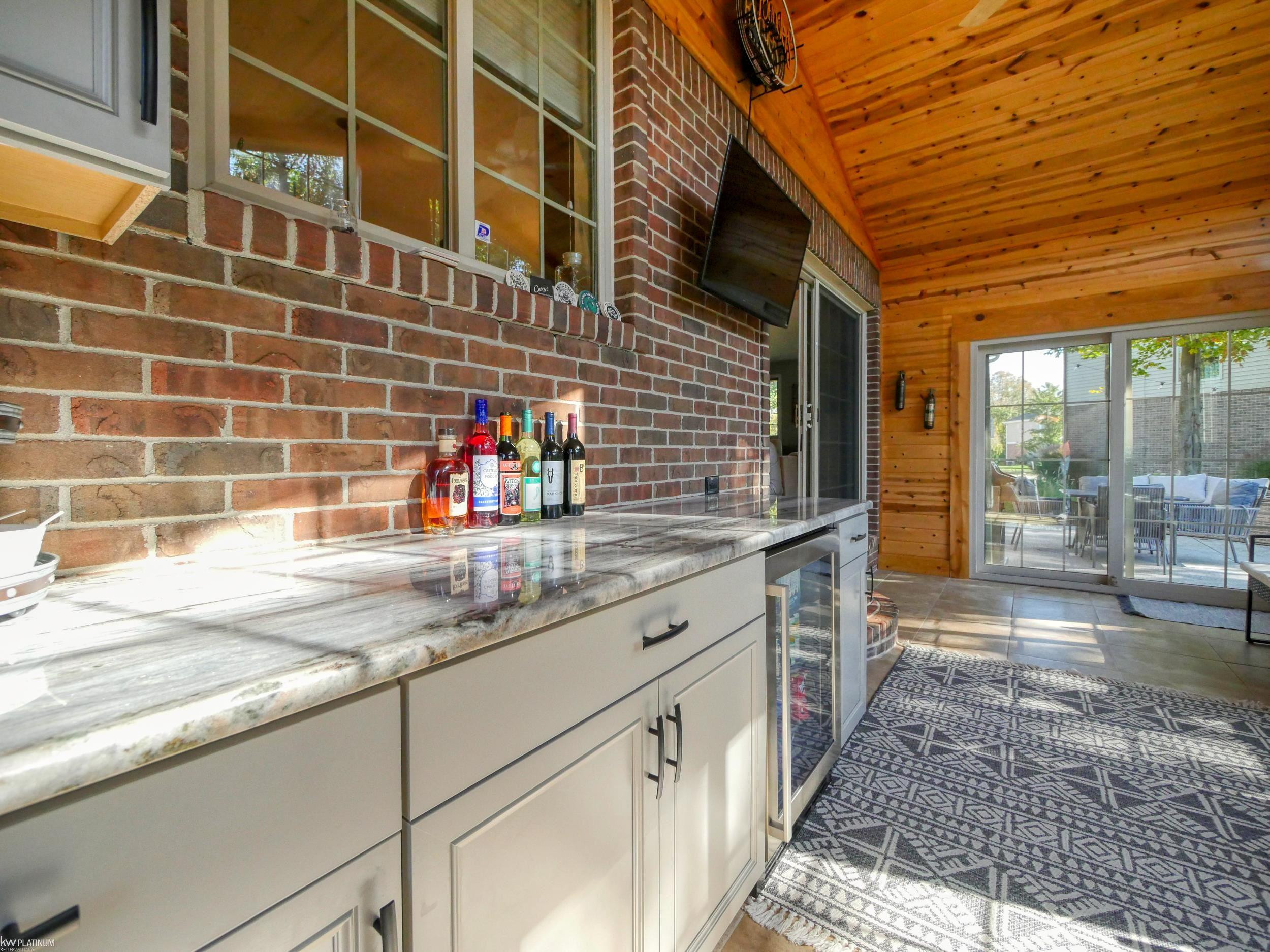 3405 Round Tree Street, MI — Photo 21