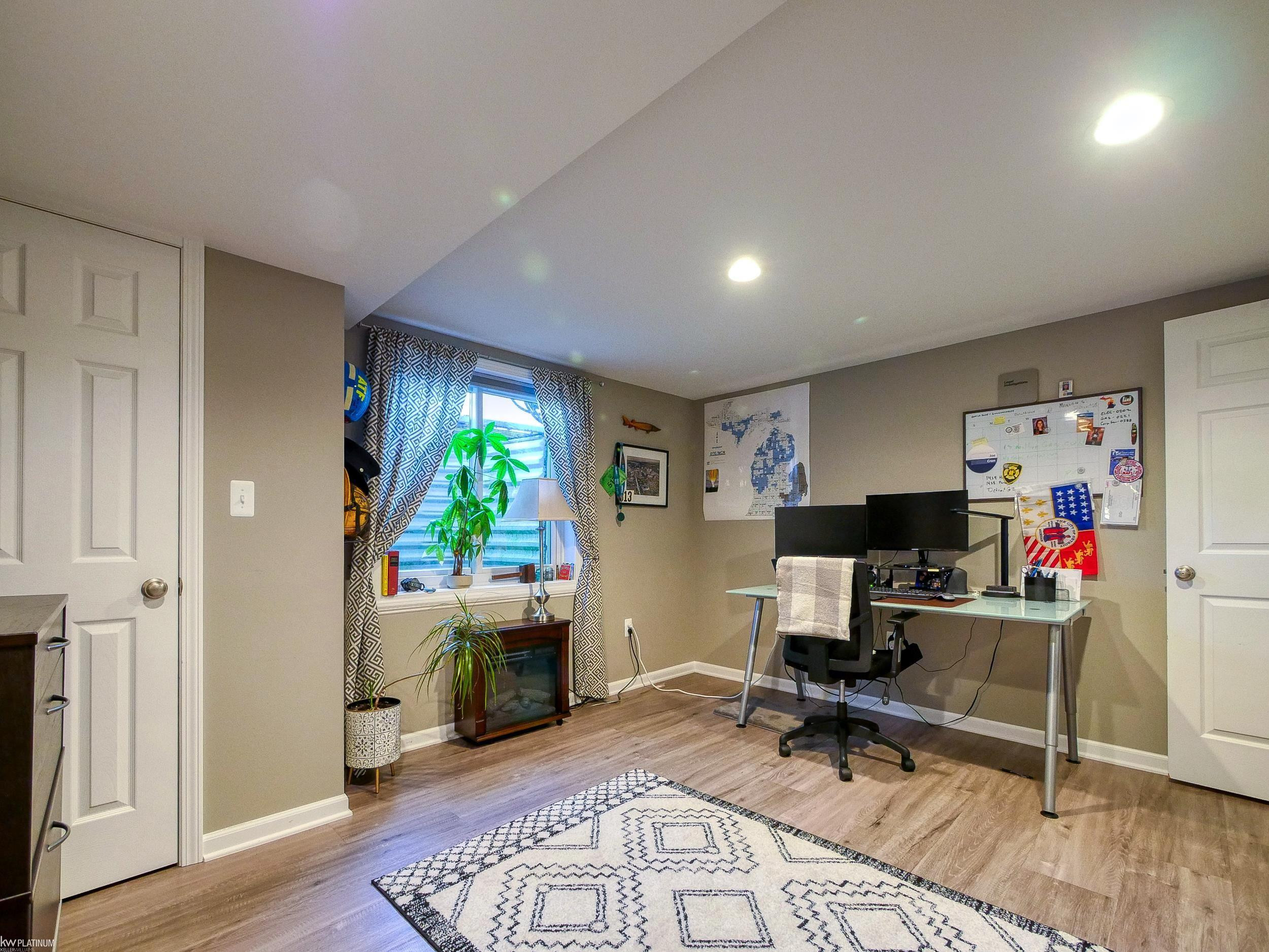 3405 Round Tree Street, MI — Photo 33