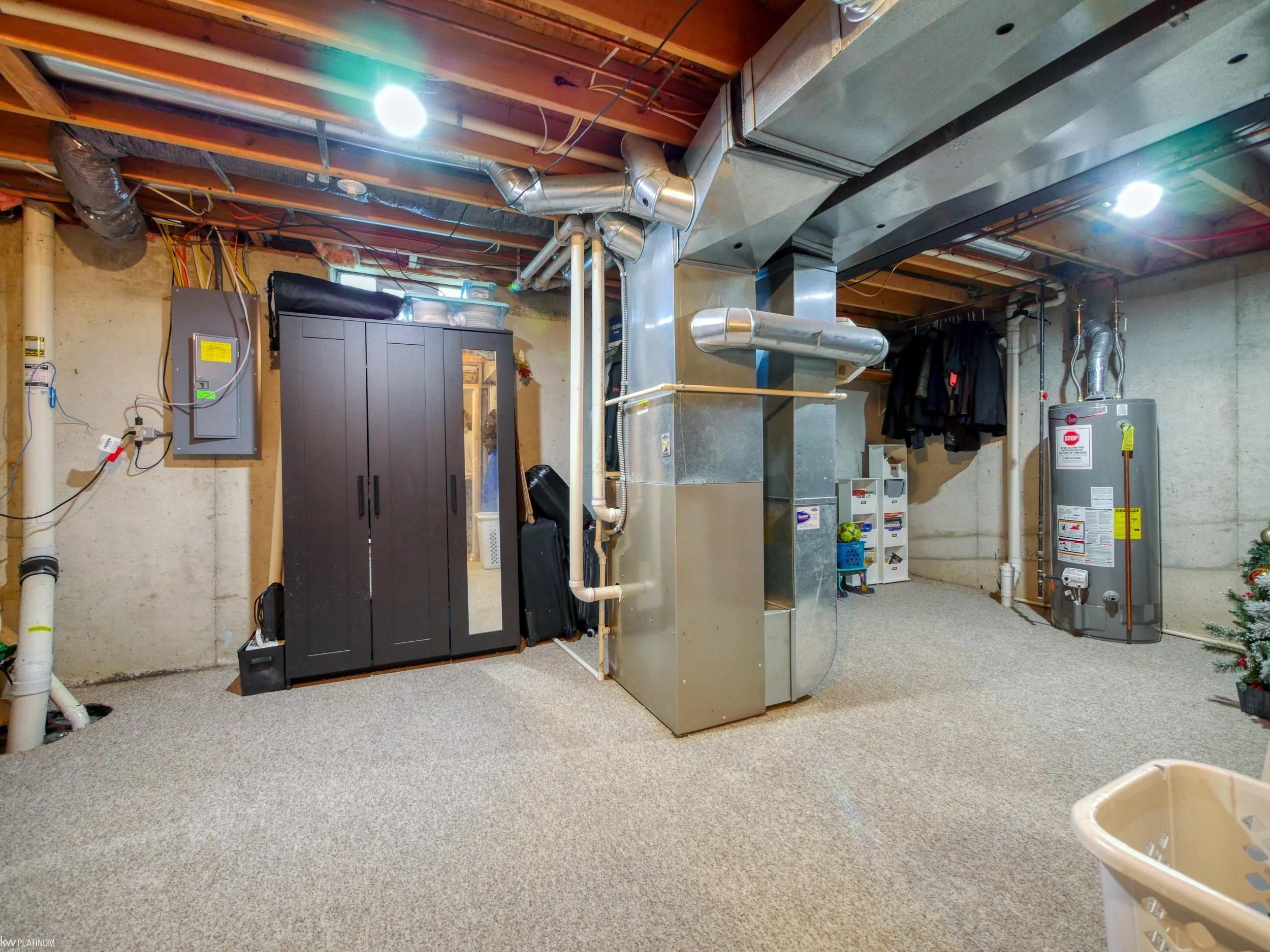 3405 Round Tree Street, MI — Photo 44