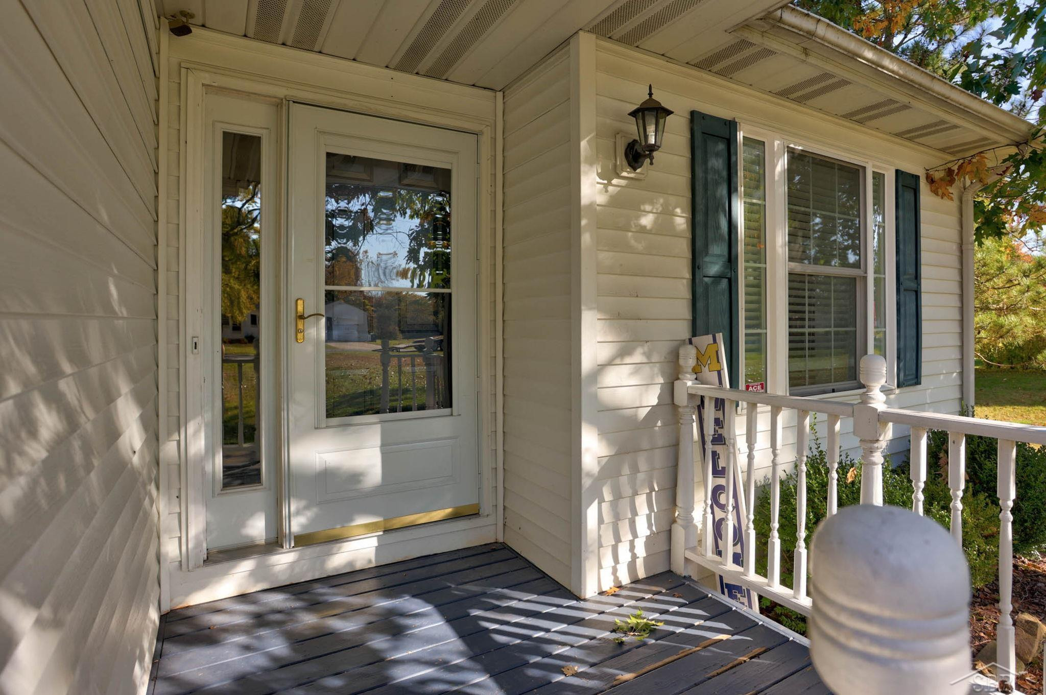6138 Trinklein Road, Saginaw, MI 48609 — Photo 2