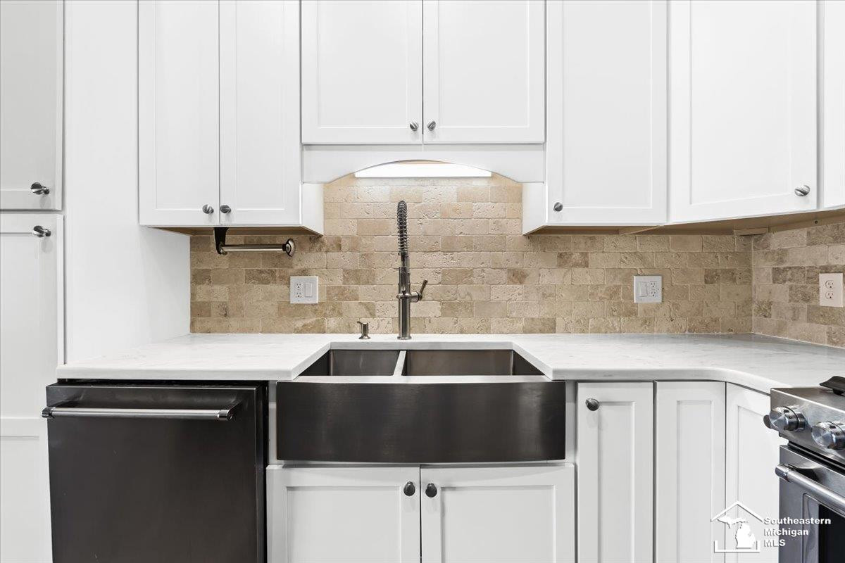 39878 Crosswinds Street, Novi, MI 48375 — Photo 9