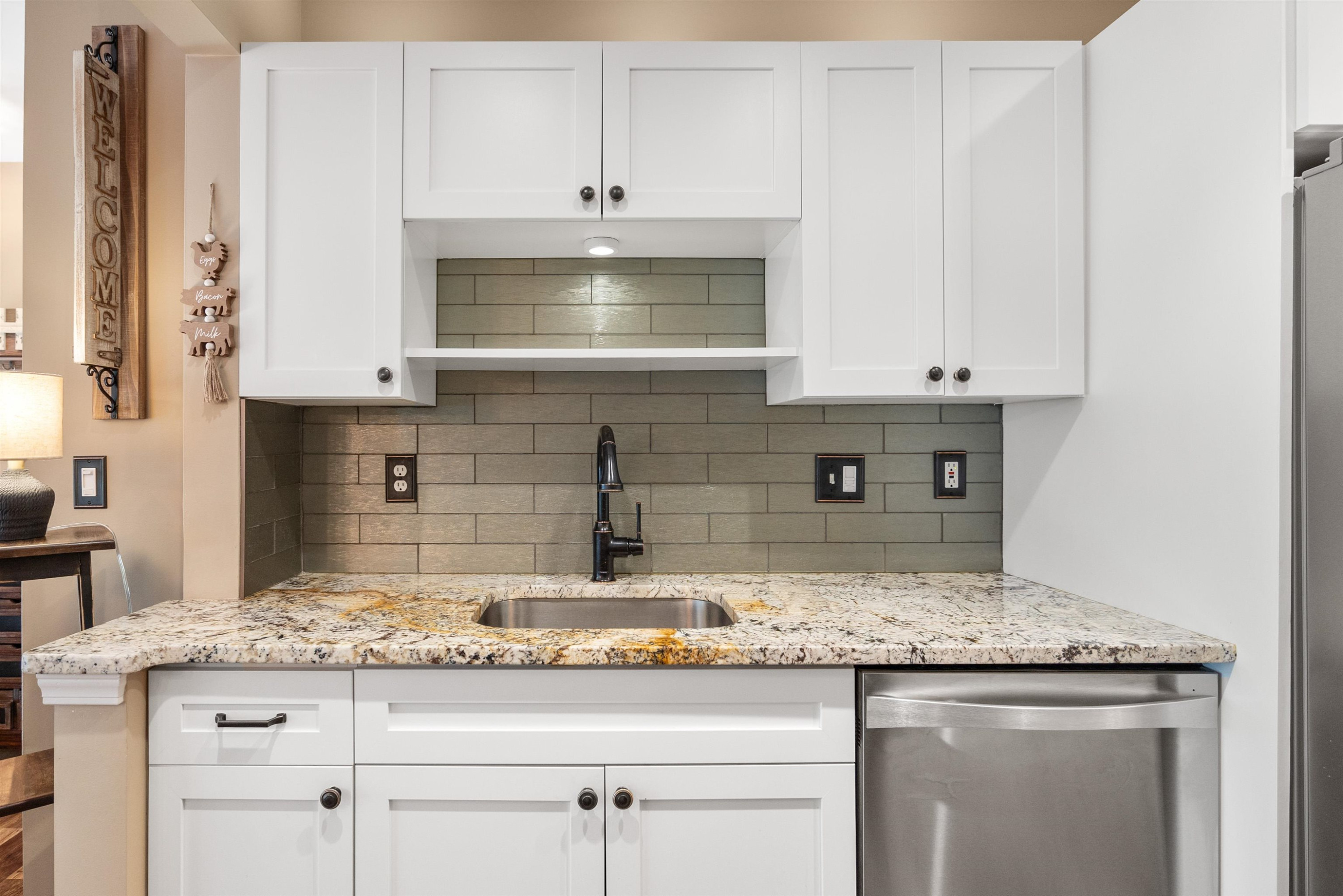 4424 Berkshire Drive, Sterling Heights, MI 48314 — Photo 9