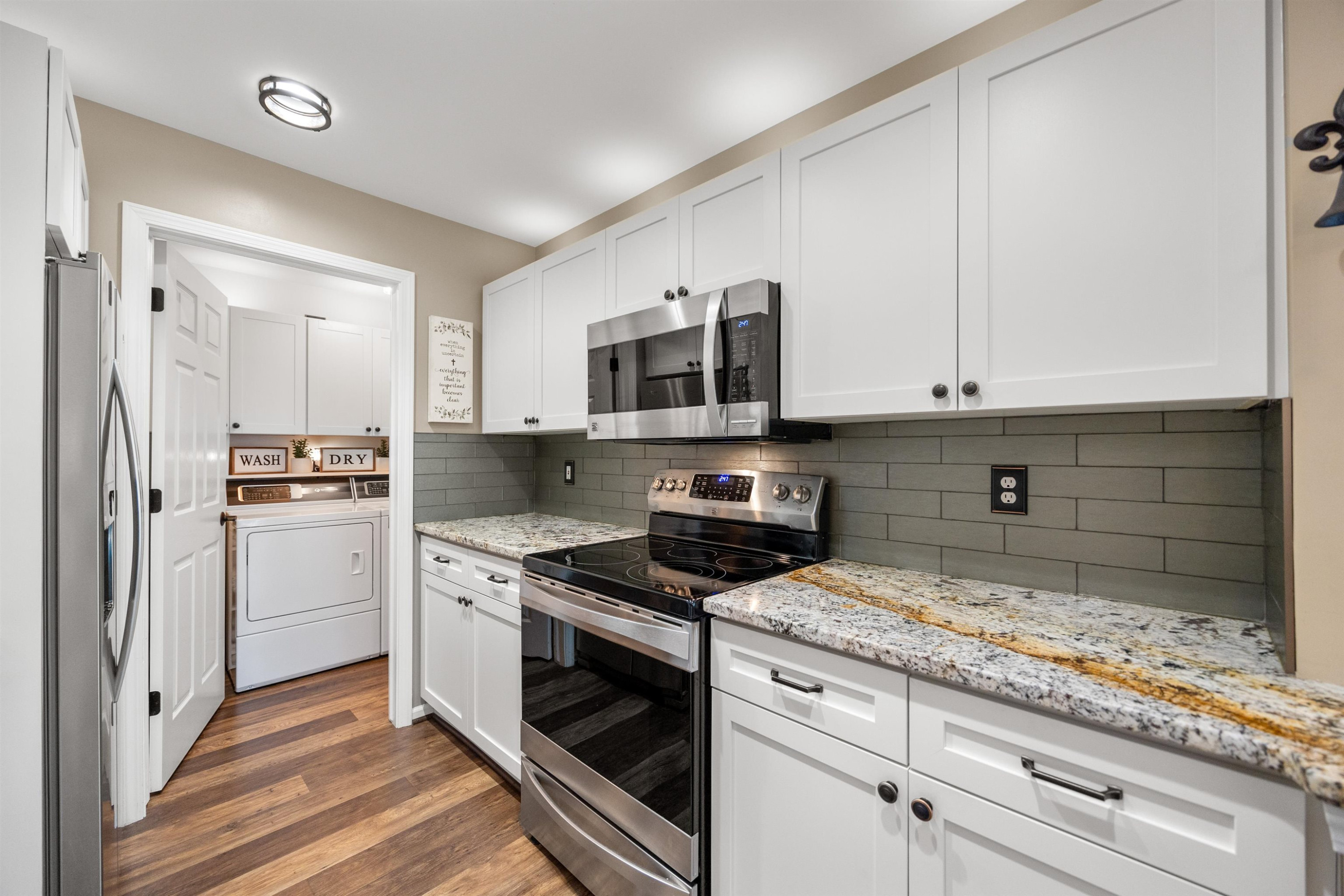4424 Berkshire Drive, Sterling Heights, MI 48314 — Photo 10
