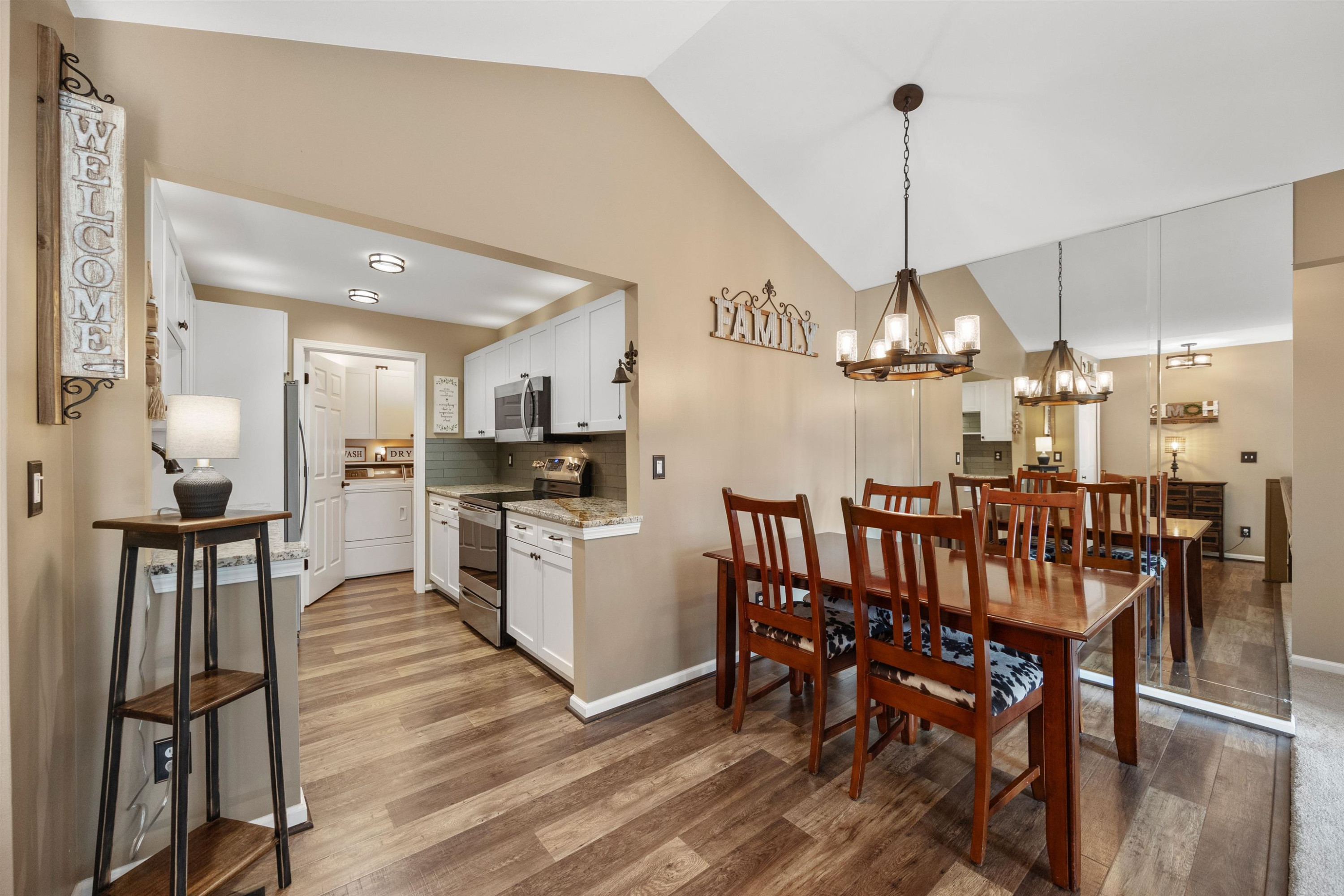 4424 Berkshire Drive, Sterling Heights, MI 48314 — Photo 16