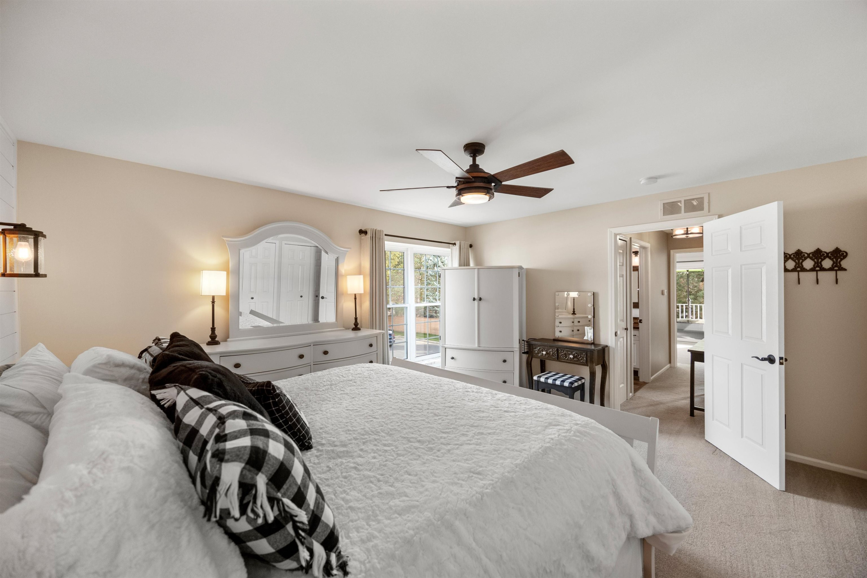 4424 Berkshire Drive, Sterling Heights, MI 48314 — Photo 19