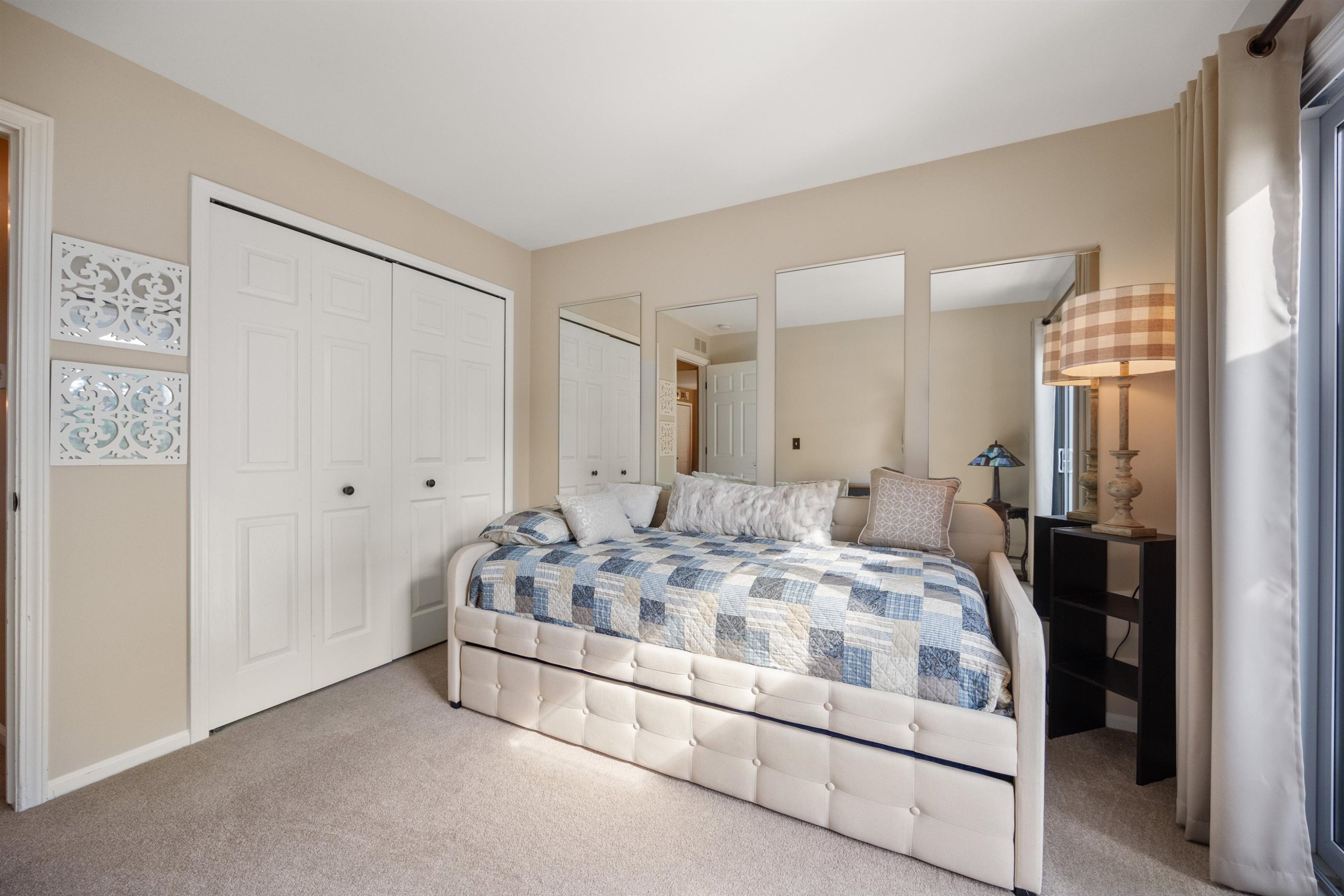 4424 Berkshire Drive, Sterling Heights, MI 48314 — Photo 24