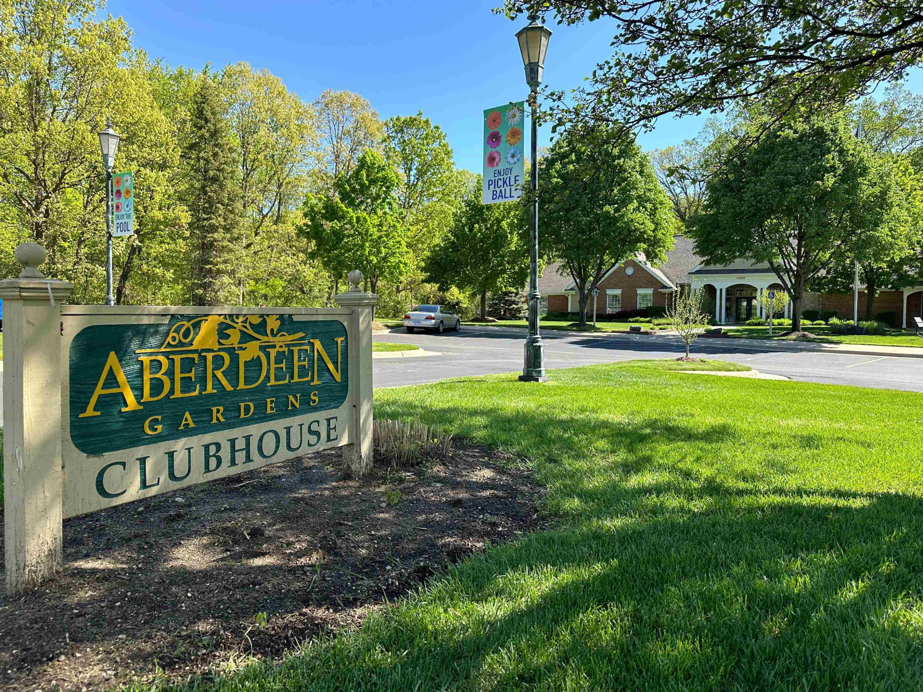 4424 Berkshire Drive, Sterling Heights, MI 48314 — Photo 30