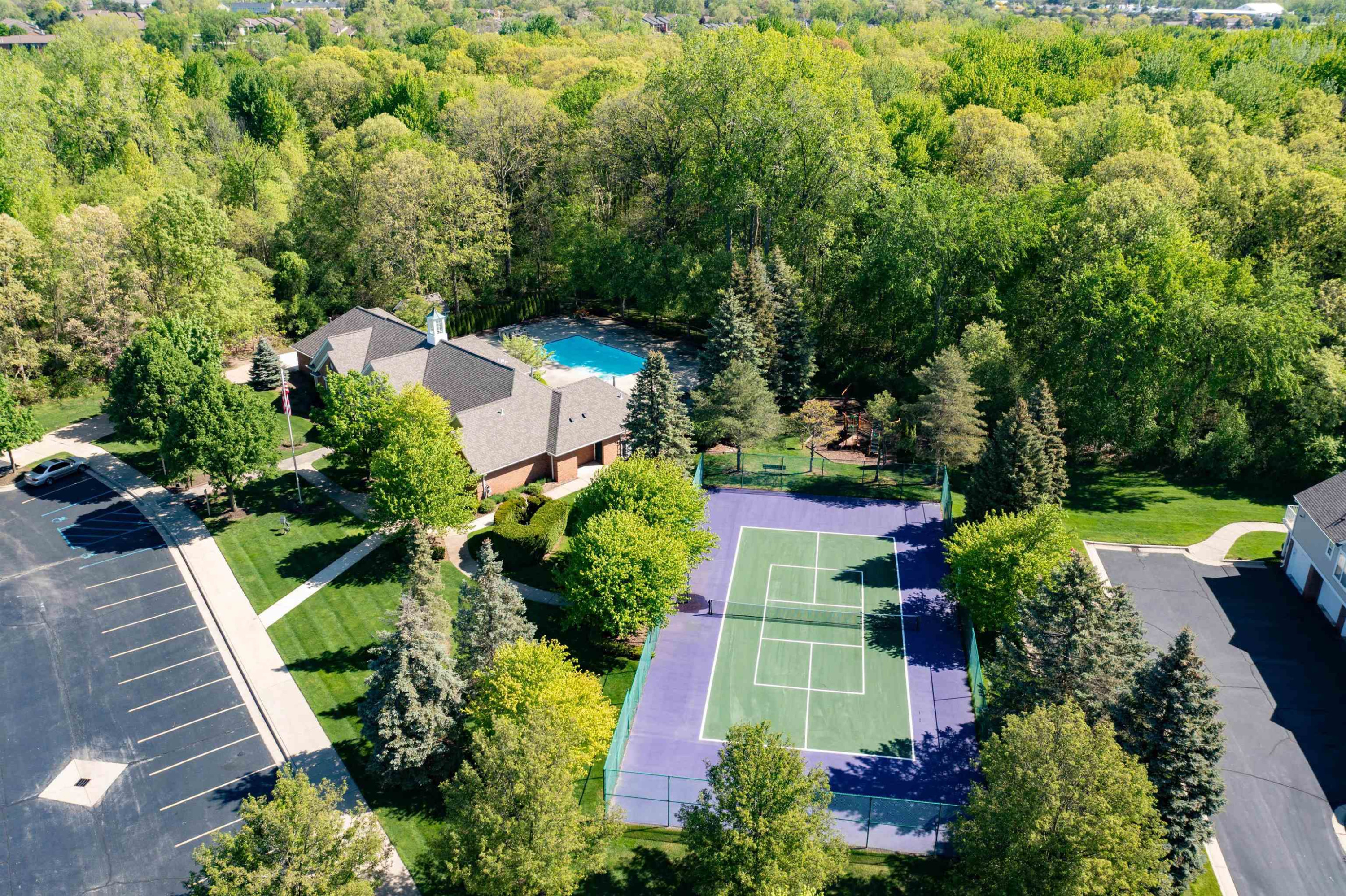 4424 Berkshire Drive, Sterling Heights, MI 48314 — Photo 34