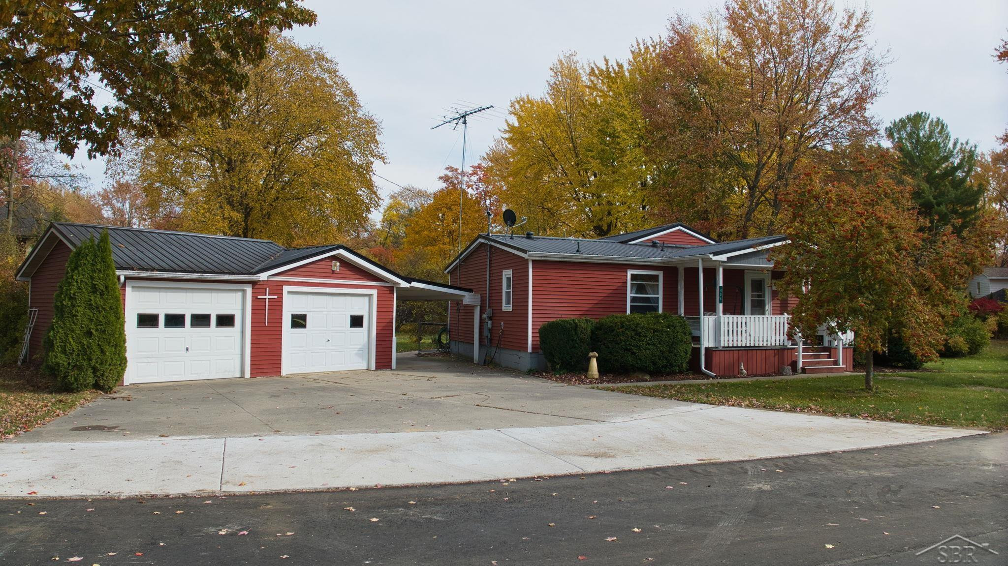 406 Simons Street, Coleman, MI 48618 — Photo 2