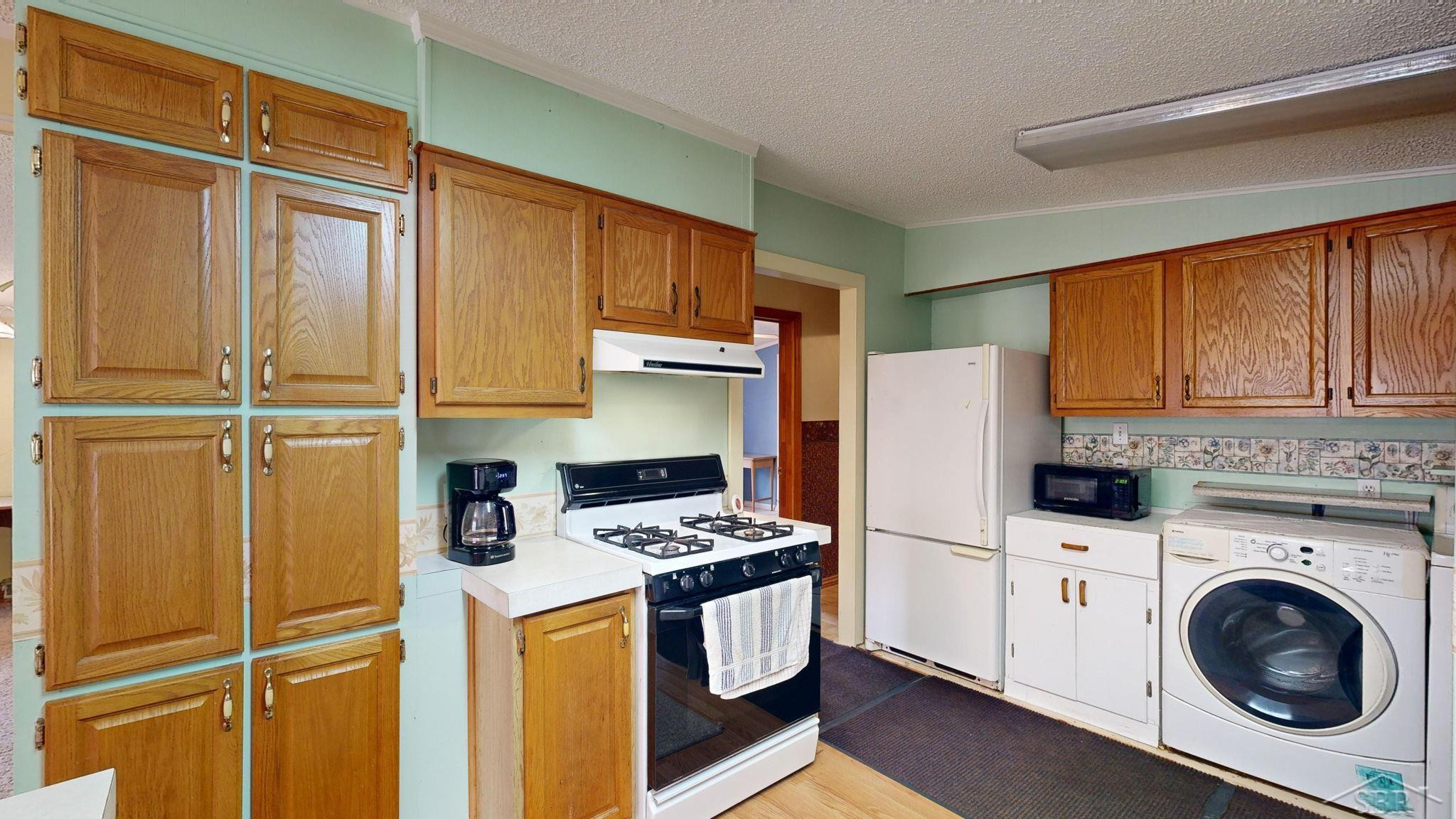 406 Simons Street, Coleman, MI 48618 — Photo 17