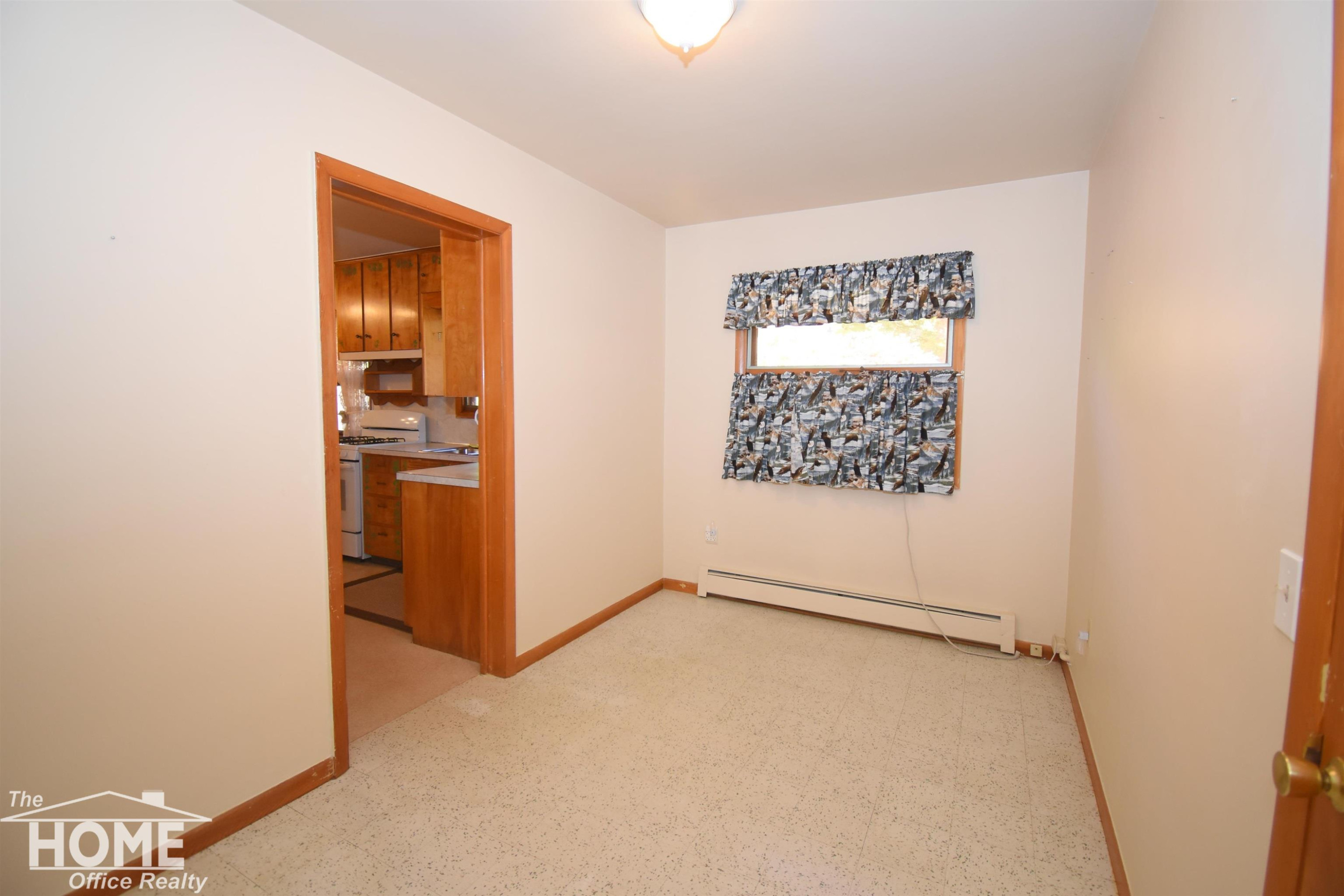211 E Washington, Durand, MI 48476 — Photo 13