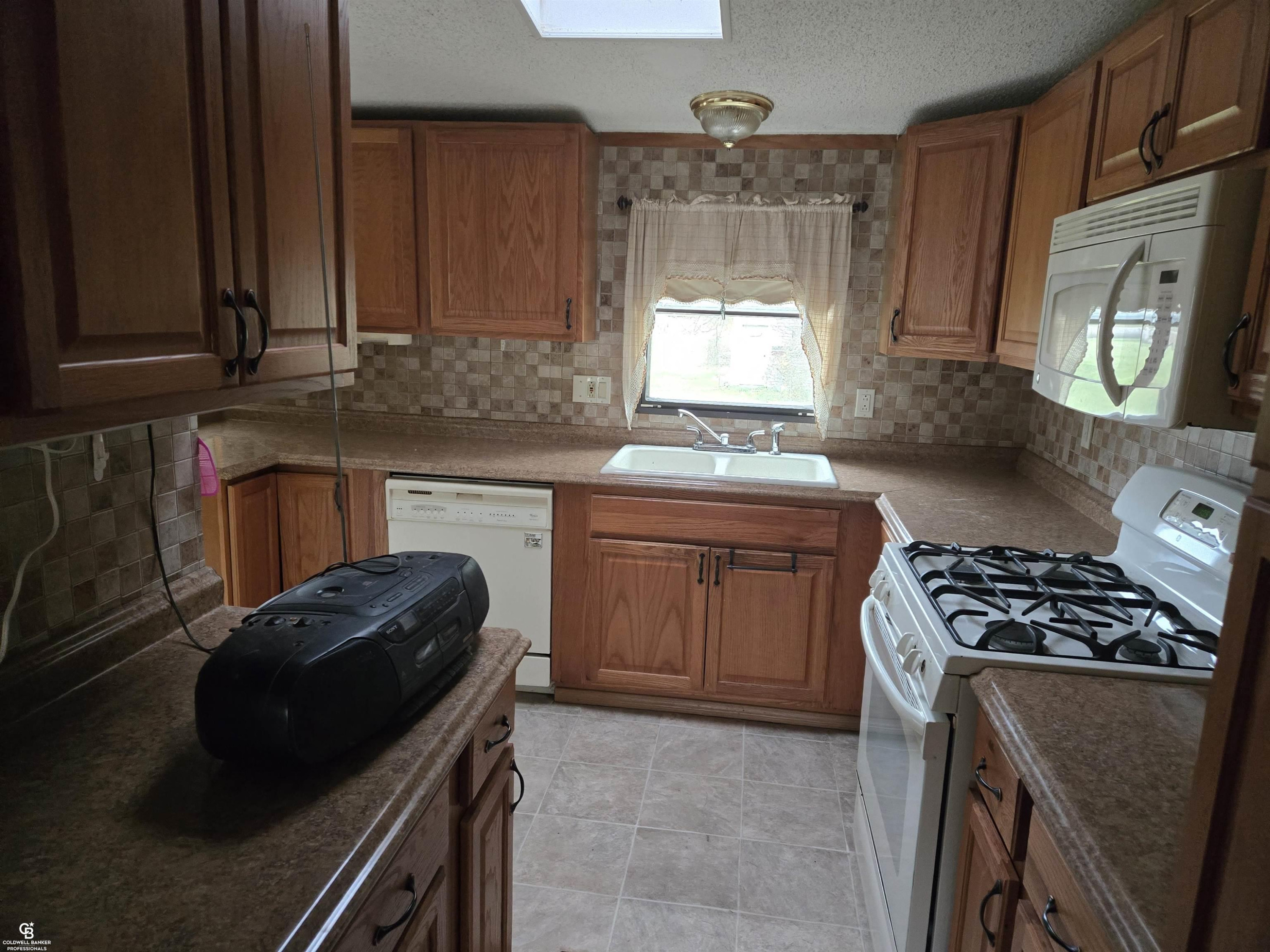 7723 Yale Road, Avoca, MI 48006 — Photo 9