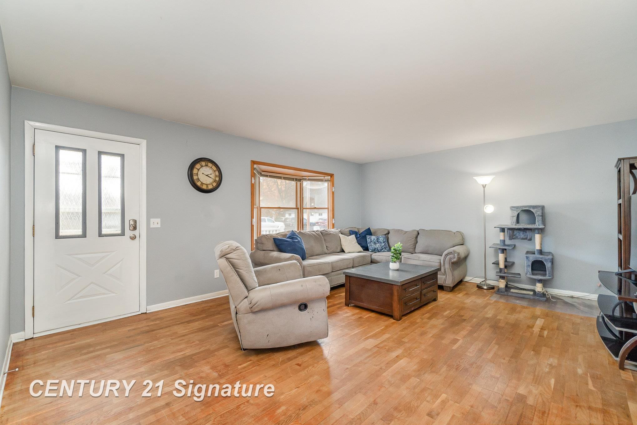 208 Sunview Drive, Saint Charles, MI 48655 — Photo 5