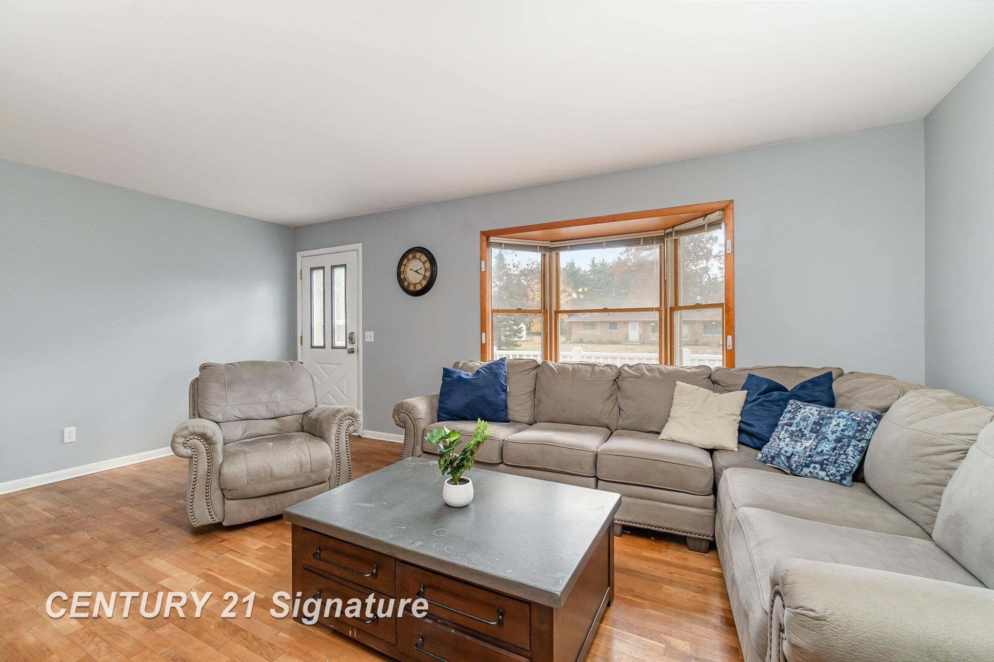 208 Sunview Drive, Saint Charles, MI 48655 — Photo 6
