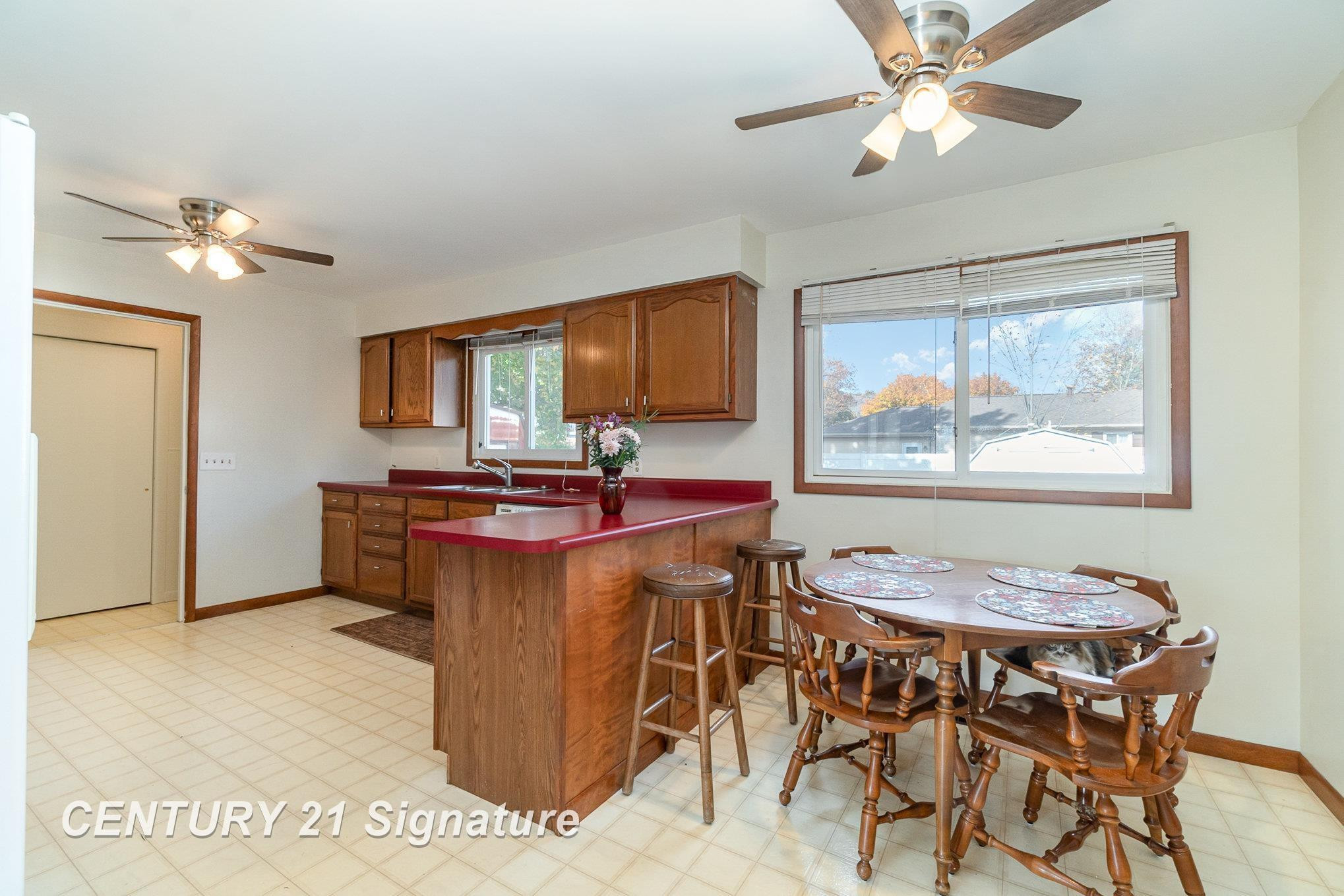 208 Sunview Drive, Saint Charles, MI 48655 — Photo 9