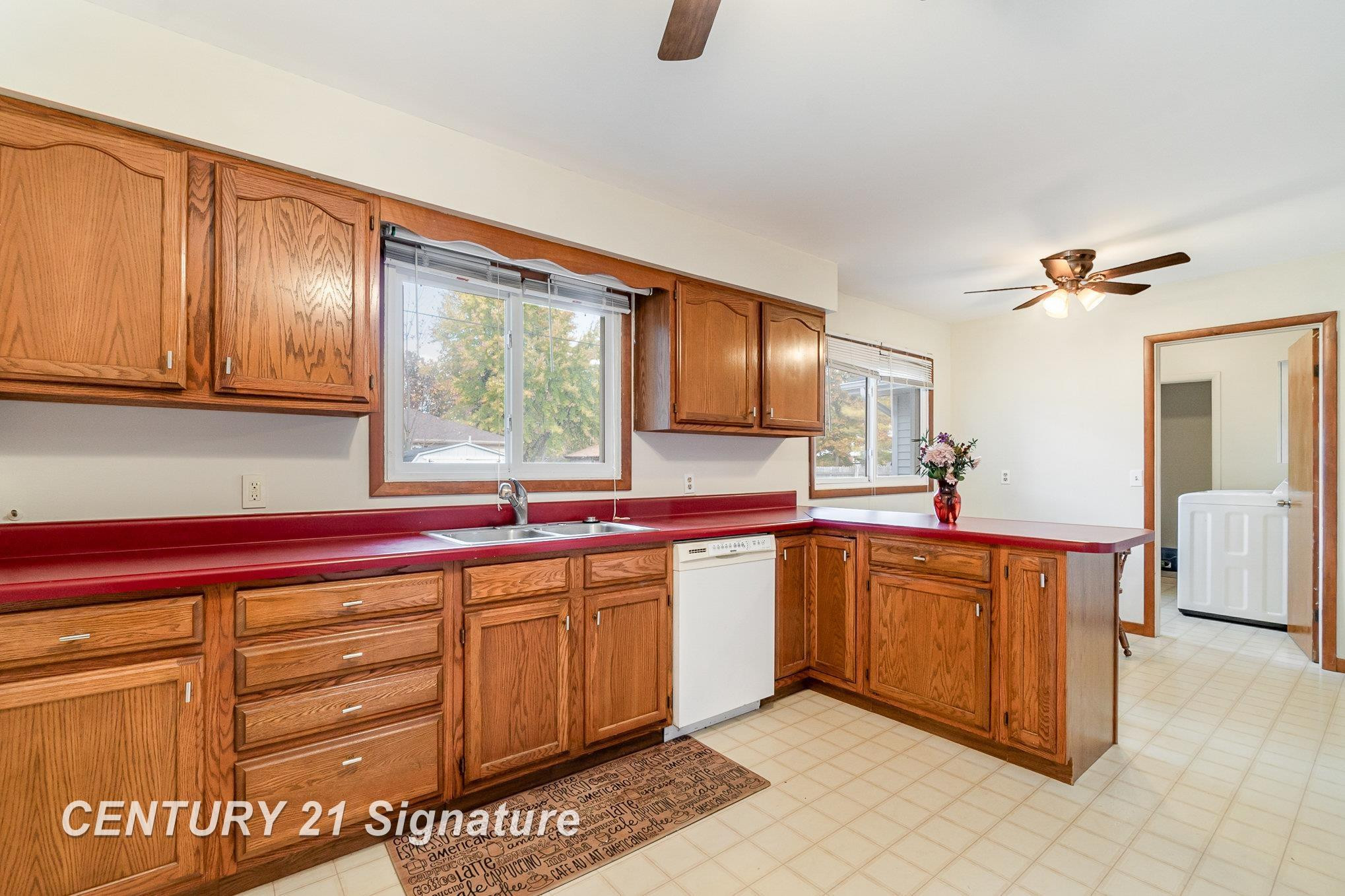 208 Sunview Drive, Saint Charles, MI 48655 — Photo 12