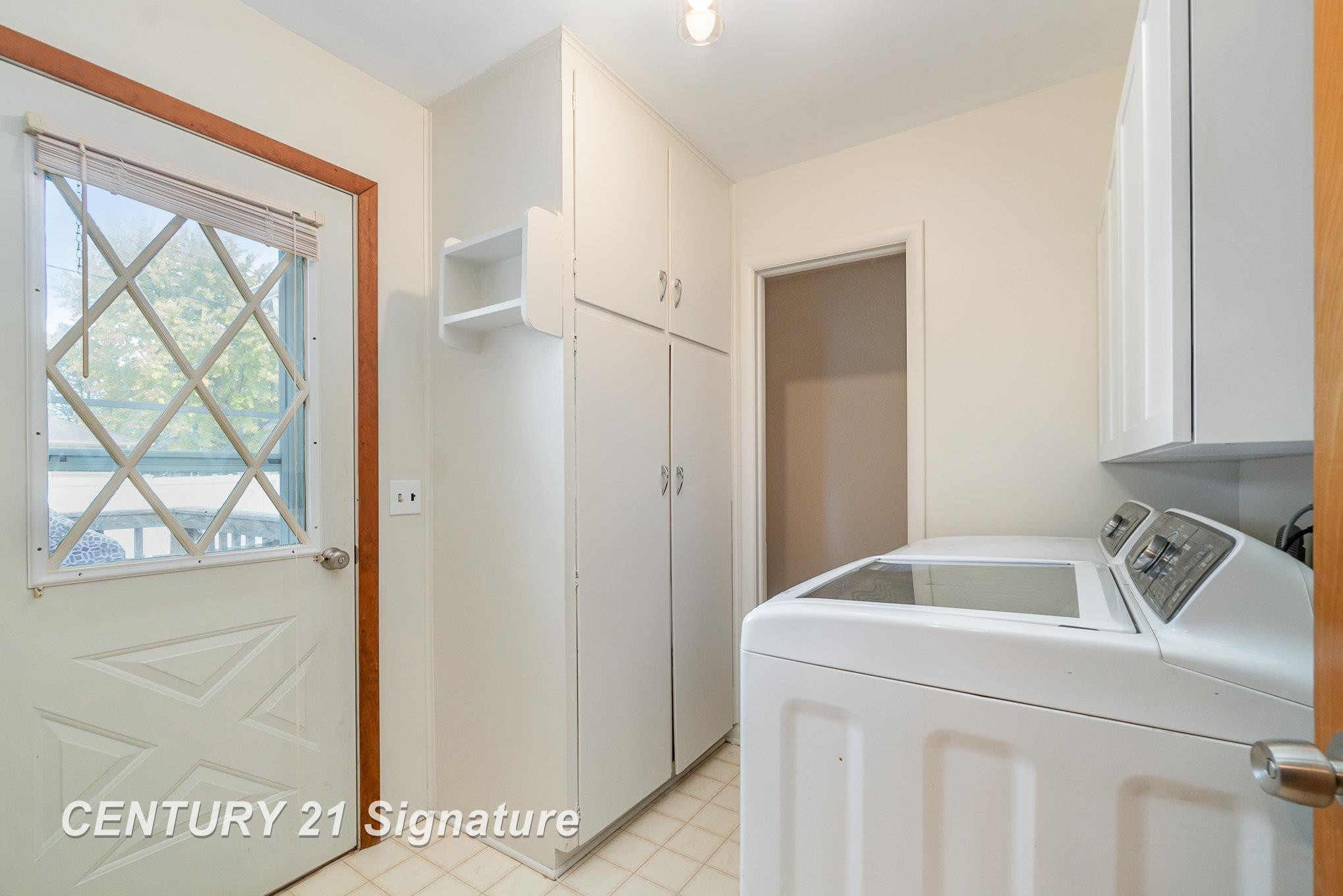 208 Sunview Drive, Saint Charles, MI 48655 — Photo 15