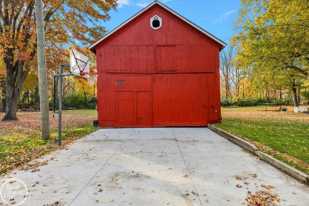 161 W Hollister Street, MI 48065 — Photo 19