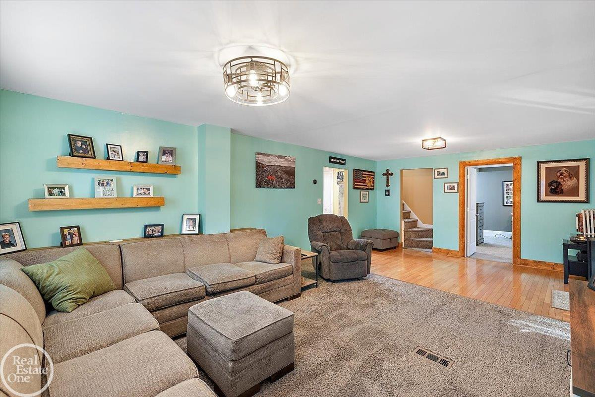 161 W Hollister Street, MI 48065 — Photo 36